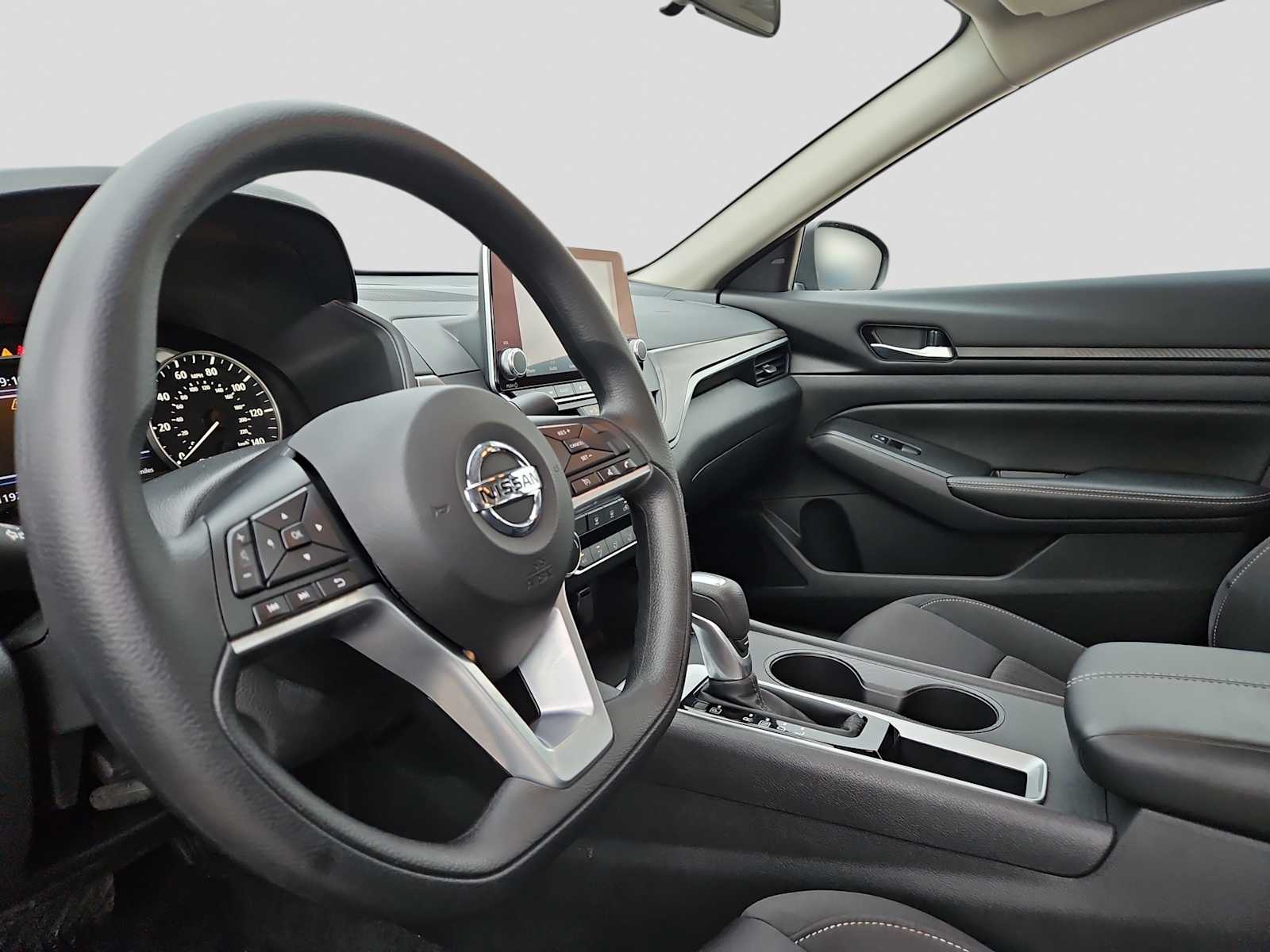 Thumbnail: 2025 Nissan Altima - 10