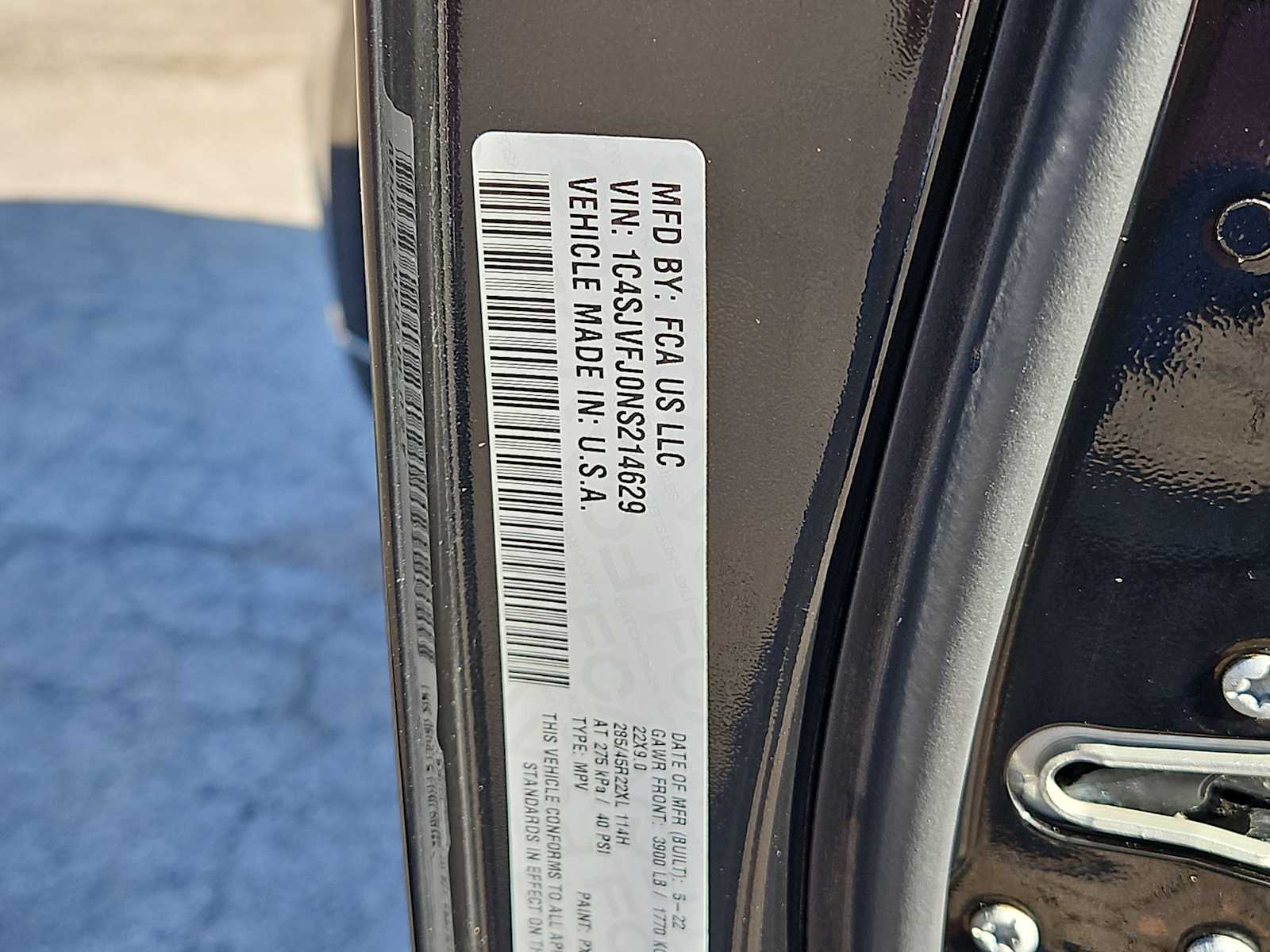 Thumbnail: 2022 Jeep Grand Wagoneer - 25