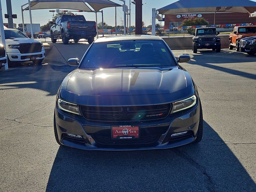 Used 2019 Dodge Charger SXT Sedan