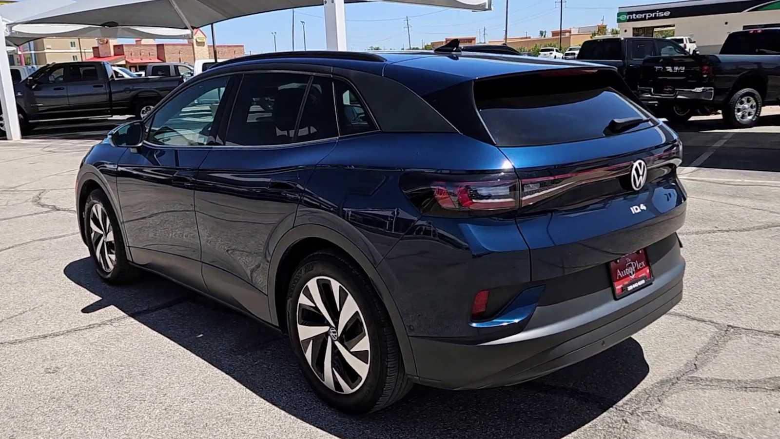 Thumbnail: 2023 Volkswagen ID.4 - 6