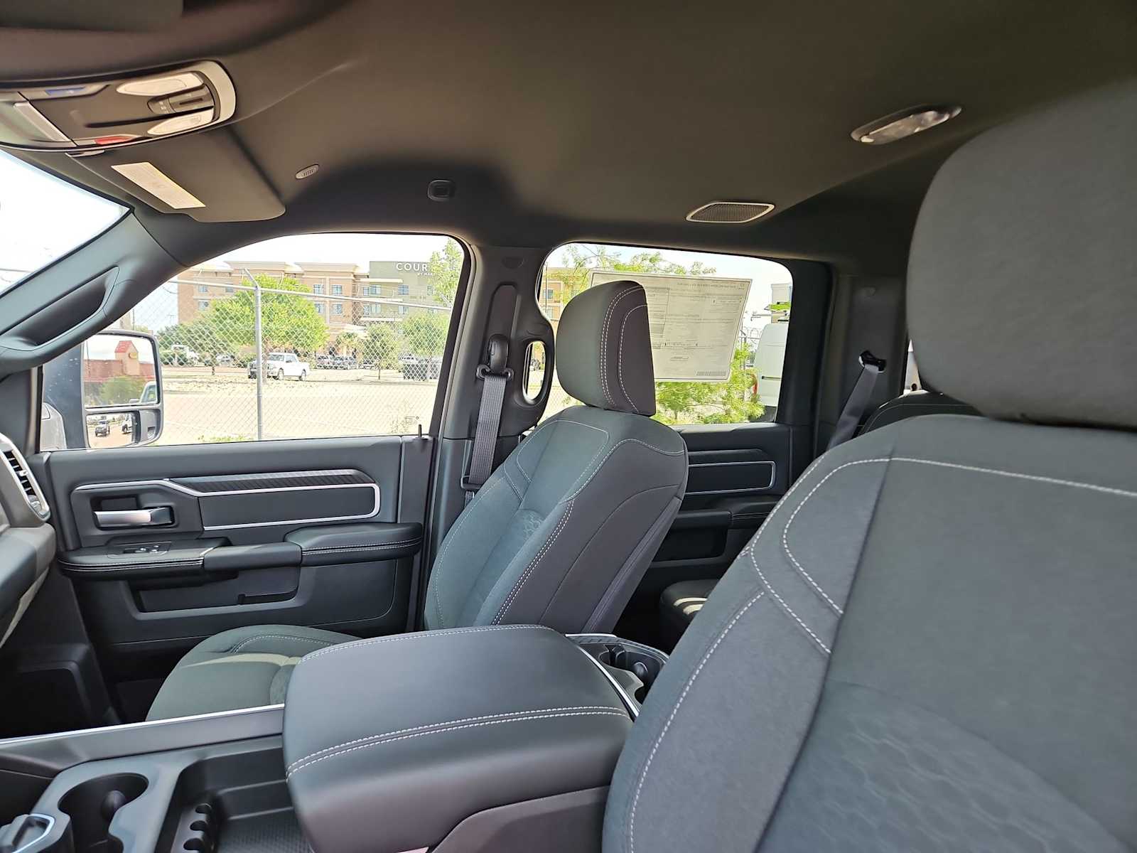 2025 RAM 3500 Big Horn 22