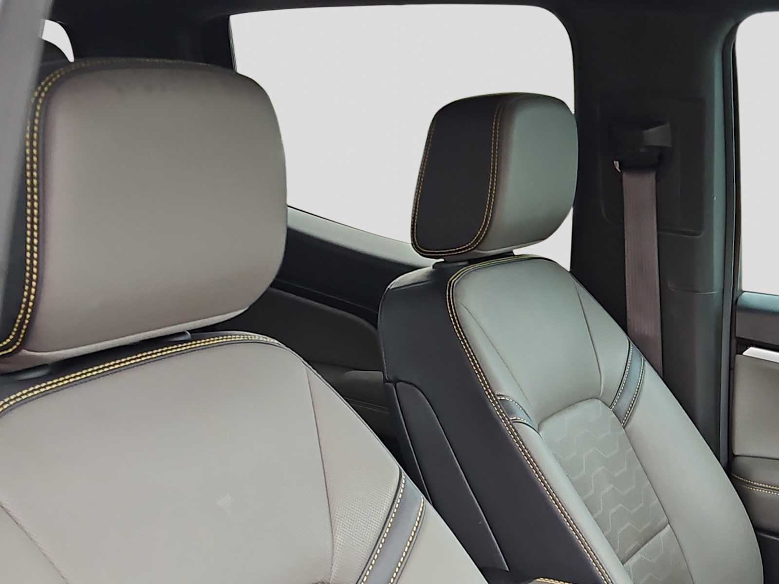 Thumbnail: 2024 Chevrolet Colorado - 18