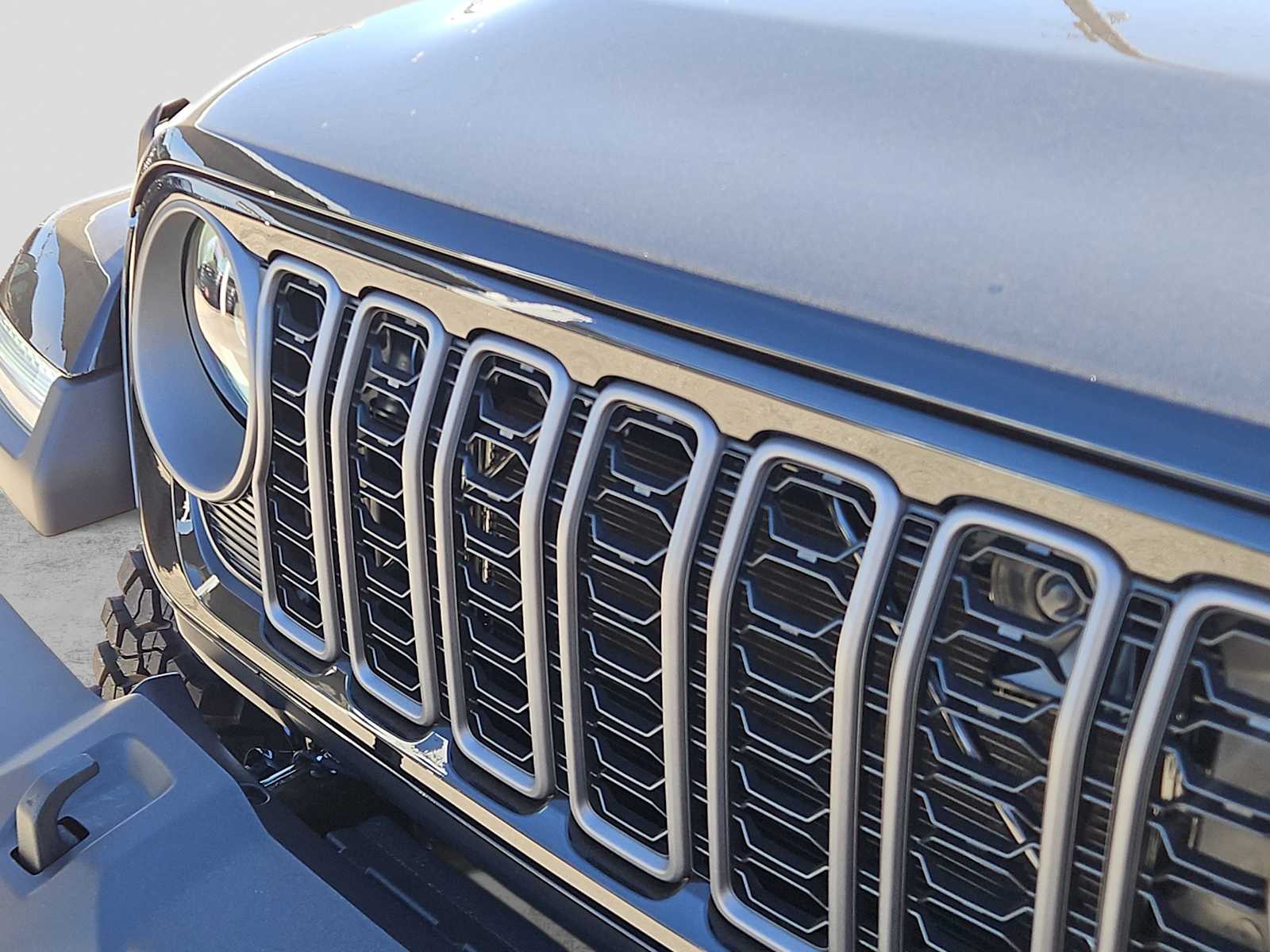Thumbnail: 2026 Jeep Gladiator - 13