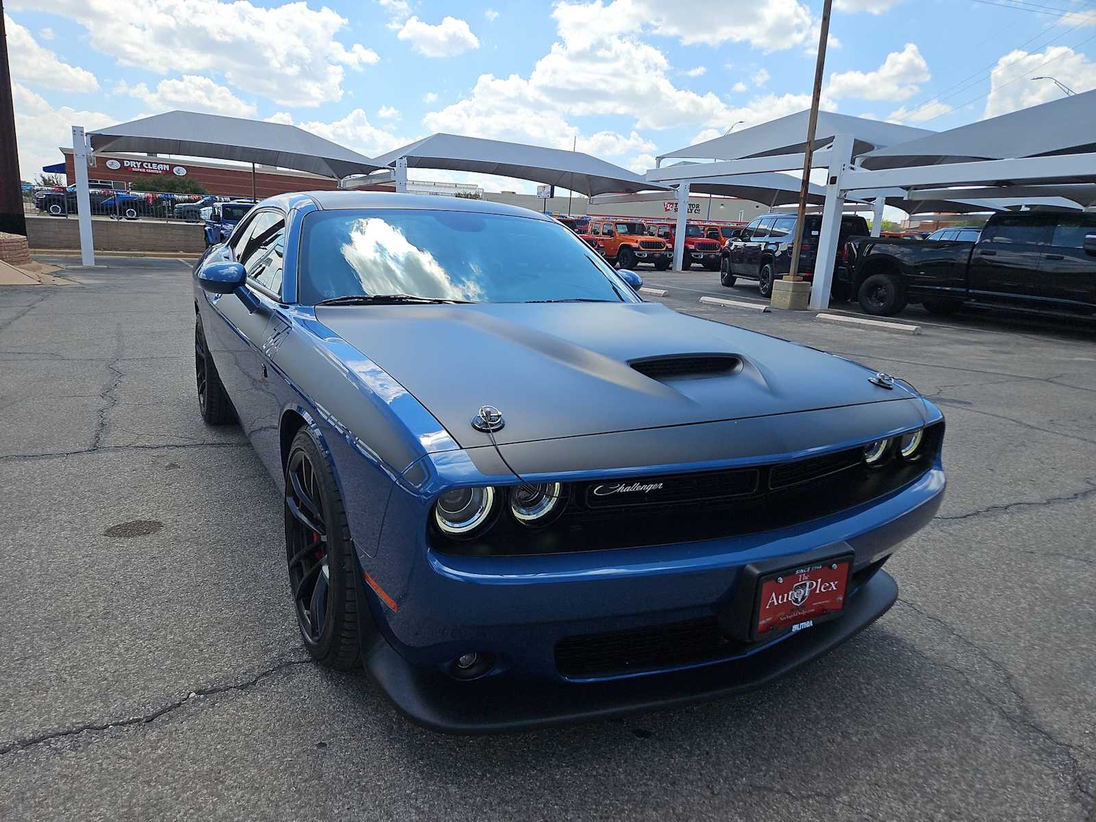 Thumbnail: 2021 Dodge Challenger - 2
