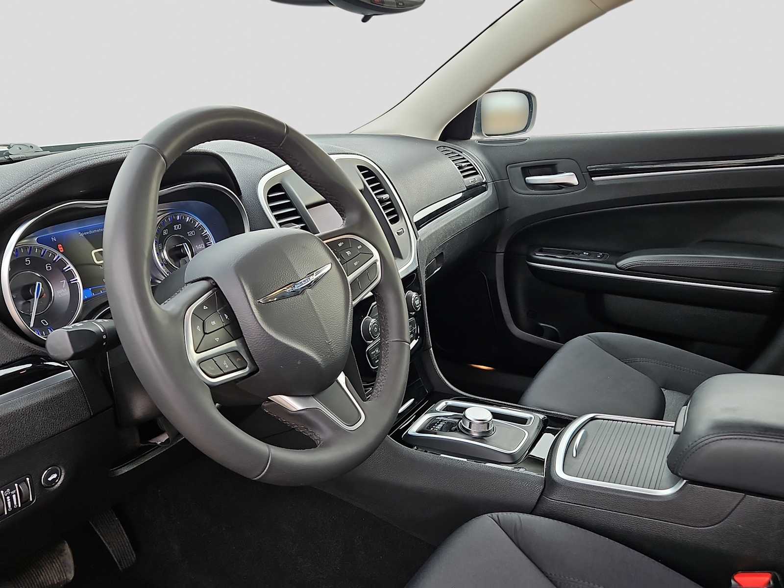 Thumbnail: 2023 Chrysler 300 - 10