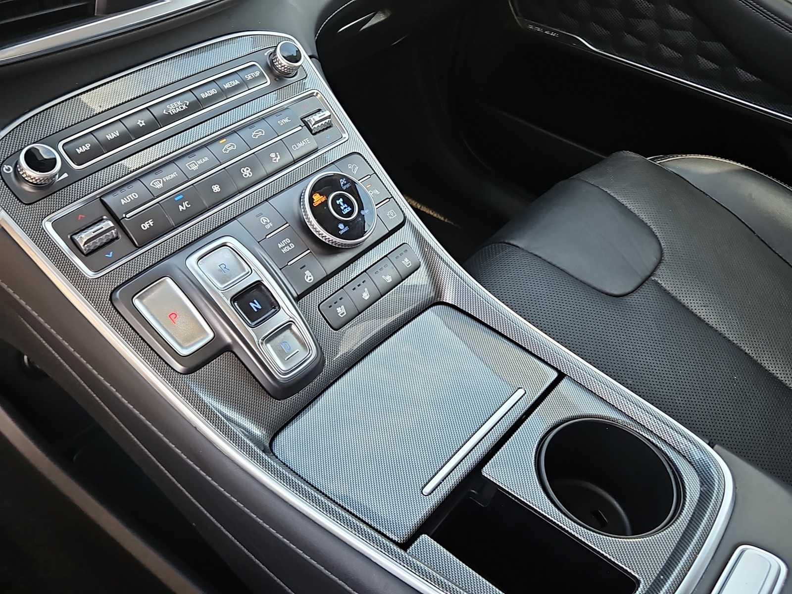 Thumbnail: 2023 Hyundai Santa Fe - 20