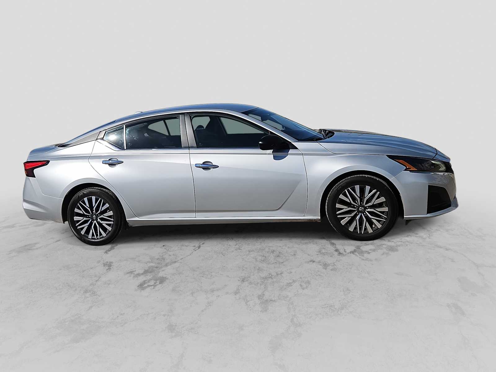 Thumbnail: 2024 Nissan Altima - 9
