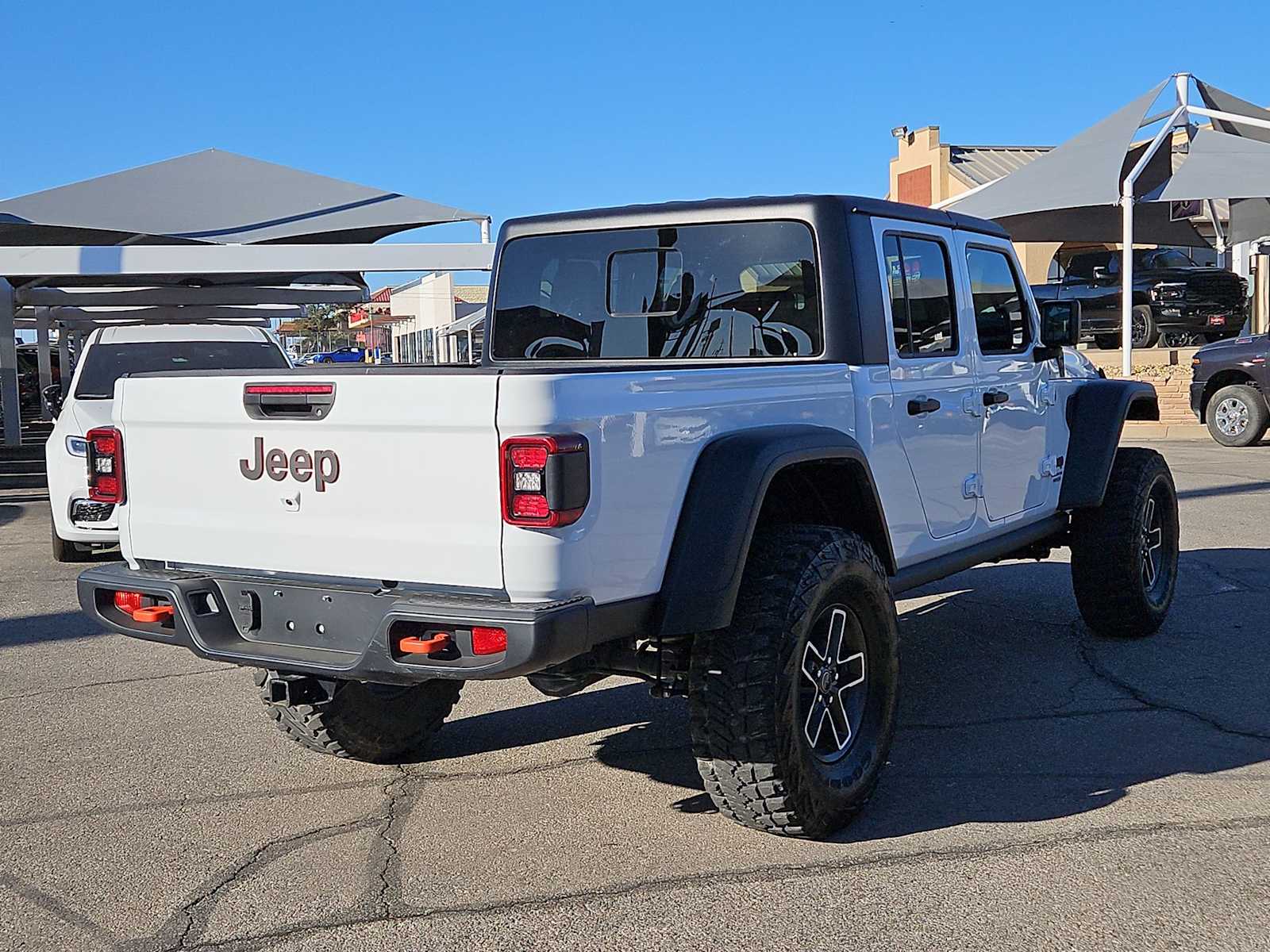 Thumbnail: 2024 Jeep Gladiator - 8
