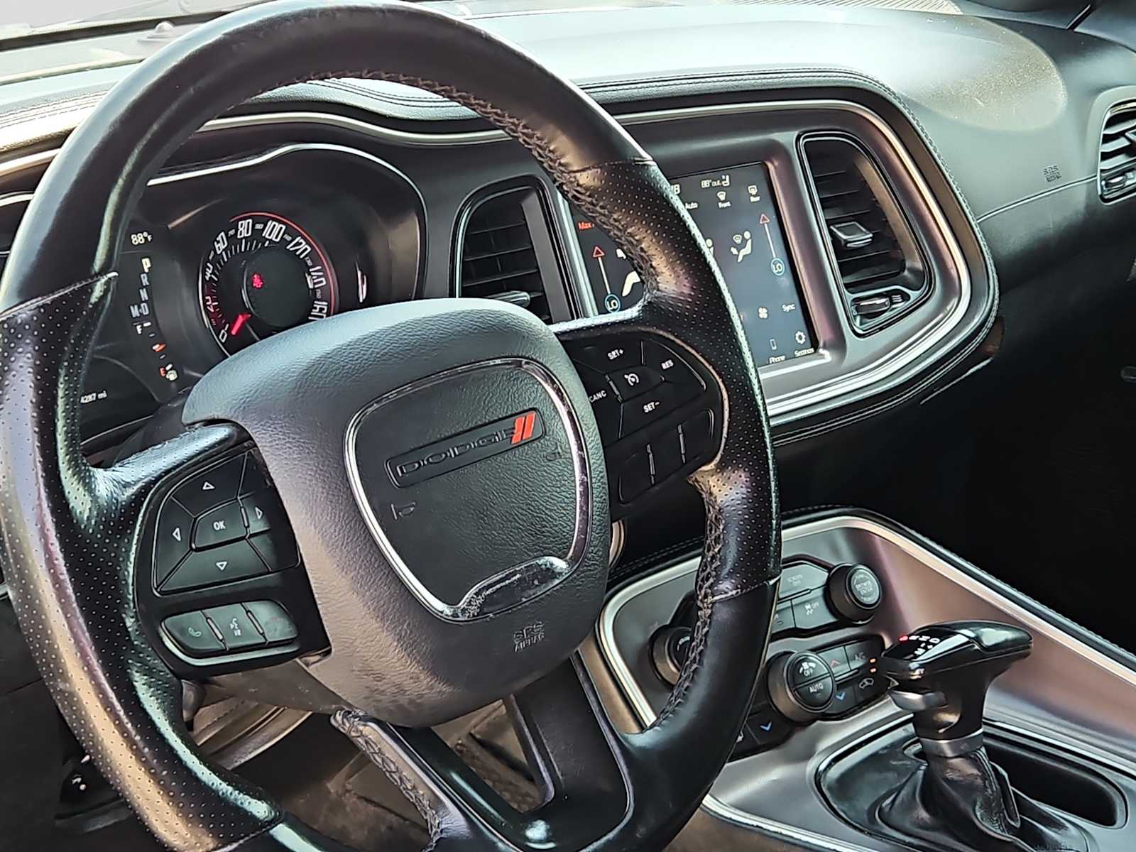 Thumbnail: 2022 Dodge Challenger - 14