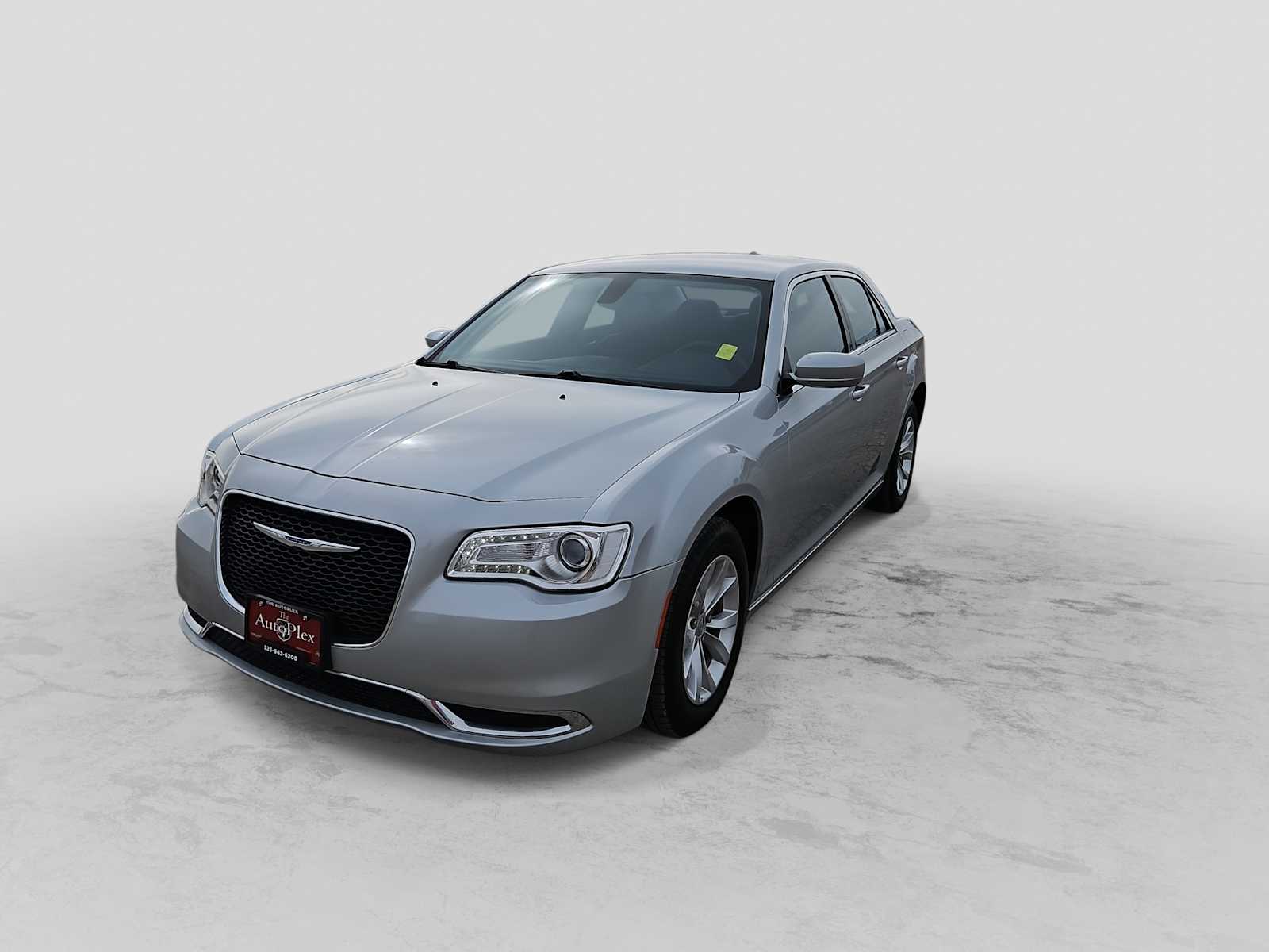 Thumbnail: 2023 Chrysler 300 - 4
