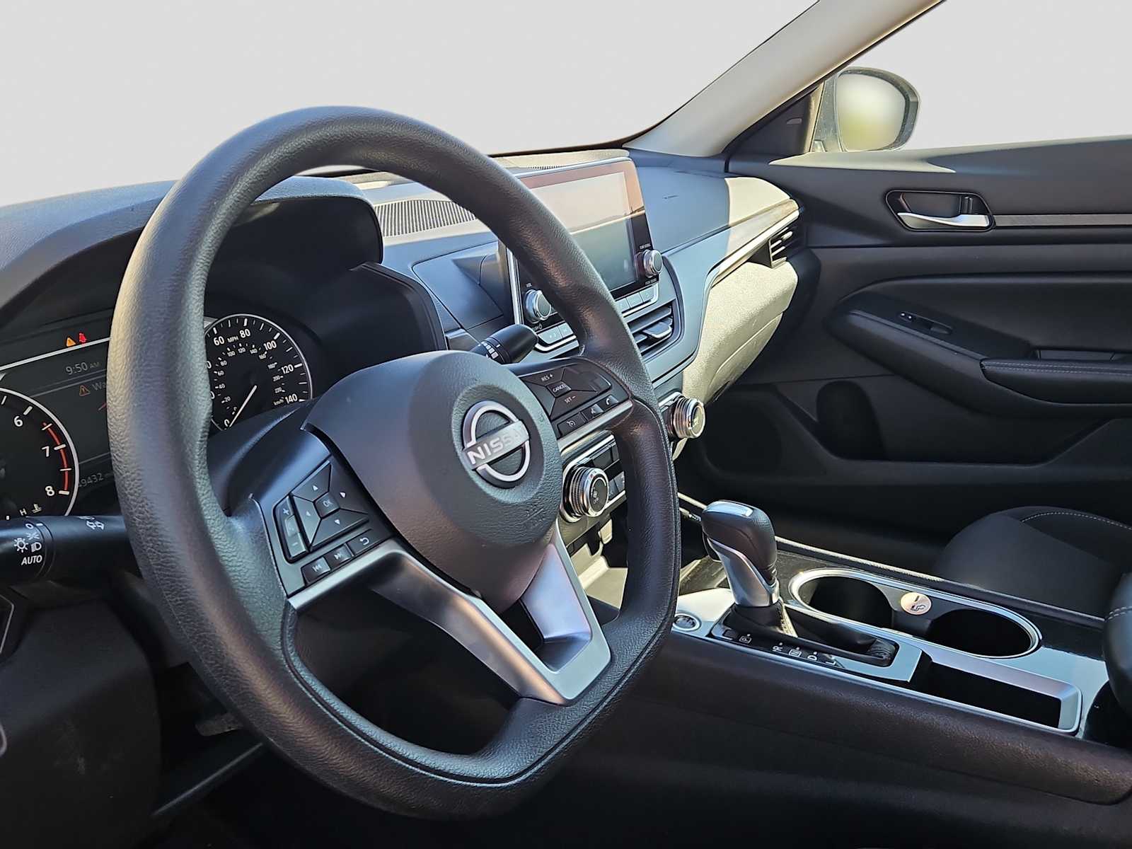 Thumbnail: 2024 Nissan Altima - 10
