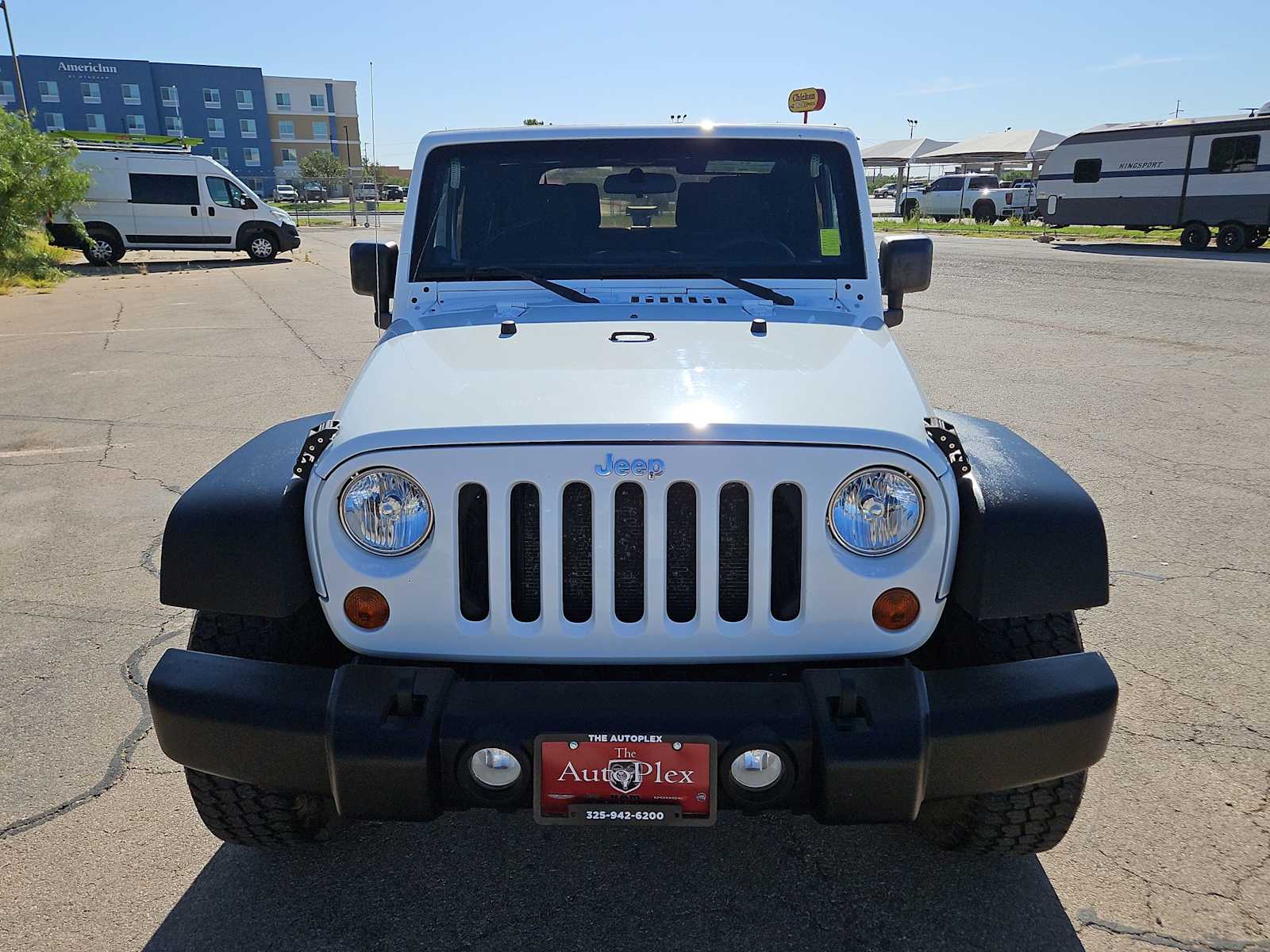 Thumbnail: 2011 Jeep Wrangler - 14