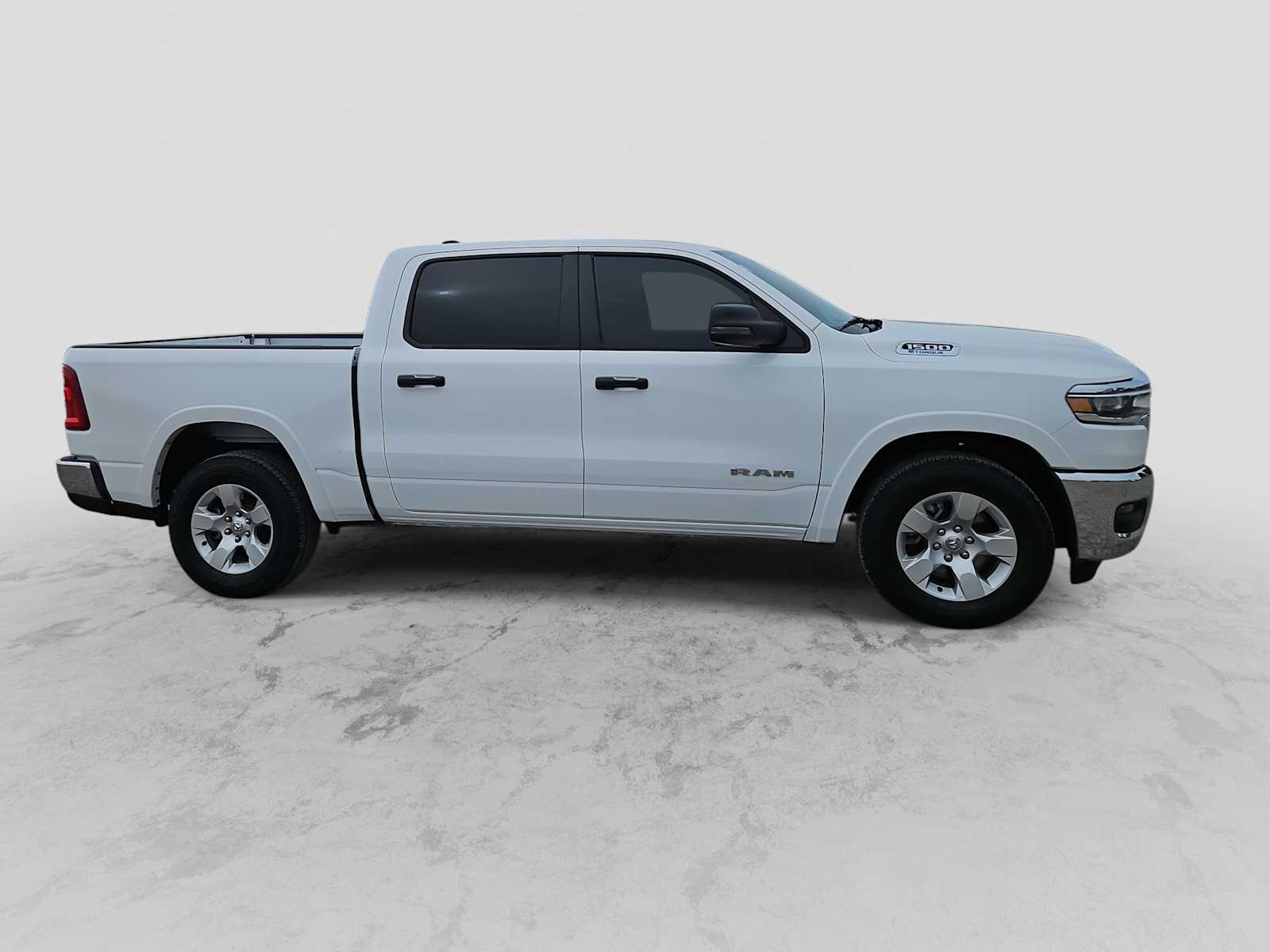Thumbnail: 2025 RAM 1500 - 9