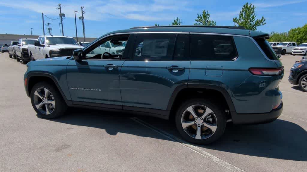 Thumbnail: 2026 Jeep Grand Cherokee L - 6