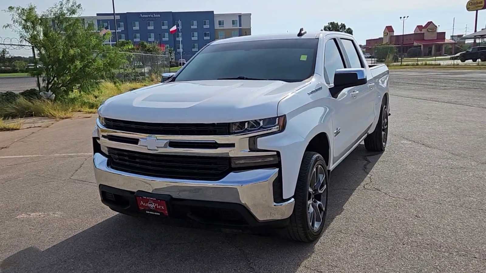 Thumbnail: 2019 Chevrolet Silverado 1500 - 3