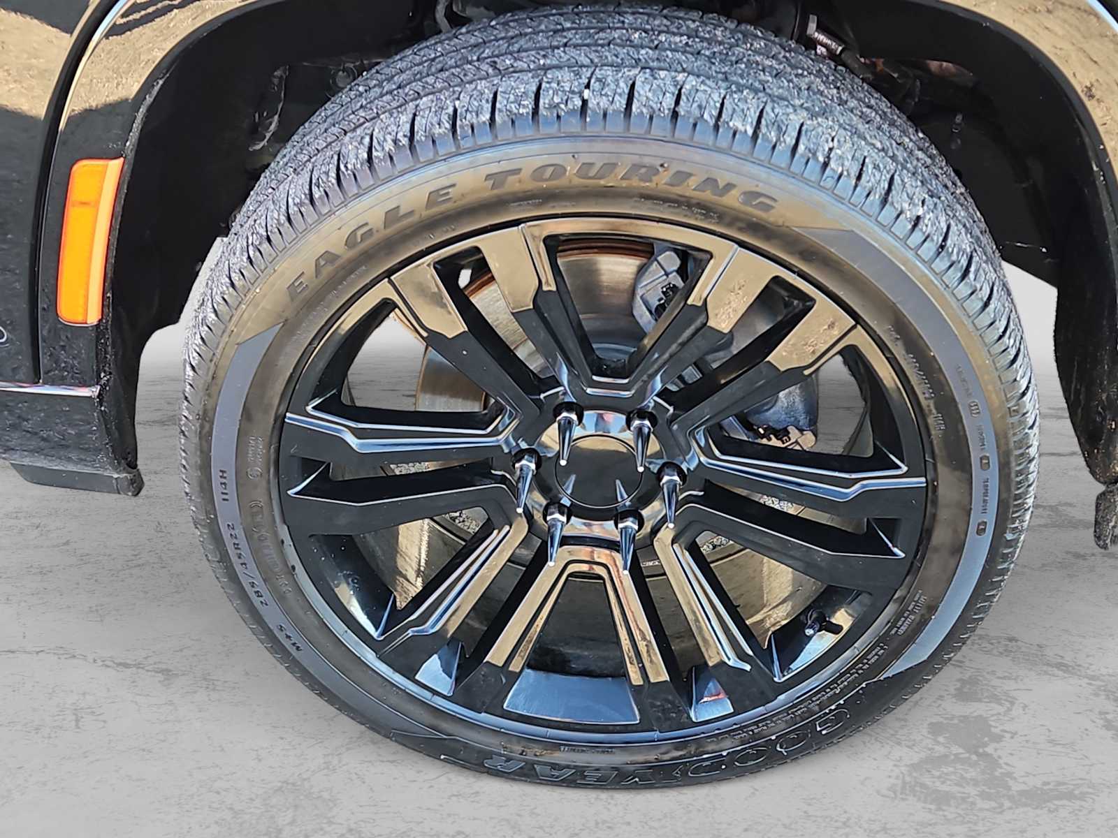 Thumbnail: 2022 Jeep Grand Wagoneer - 12