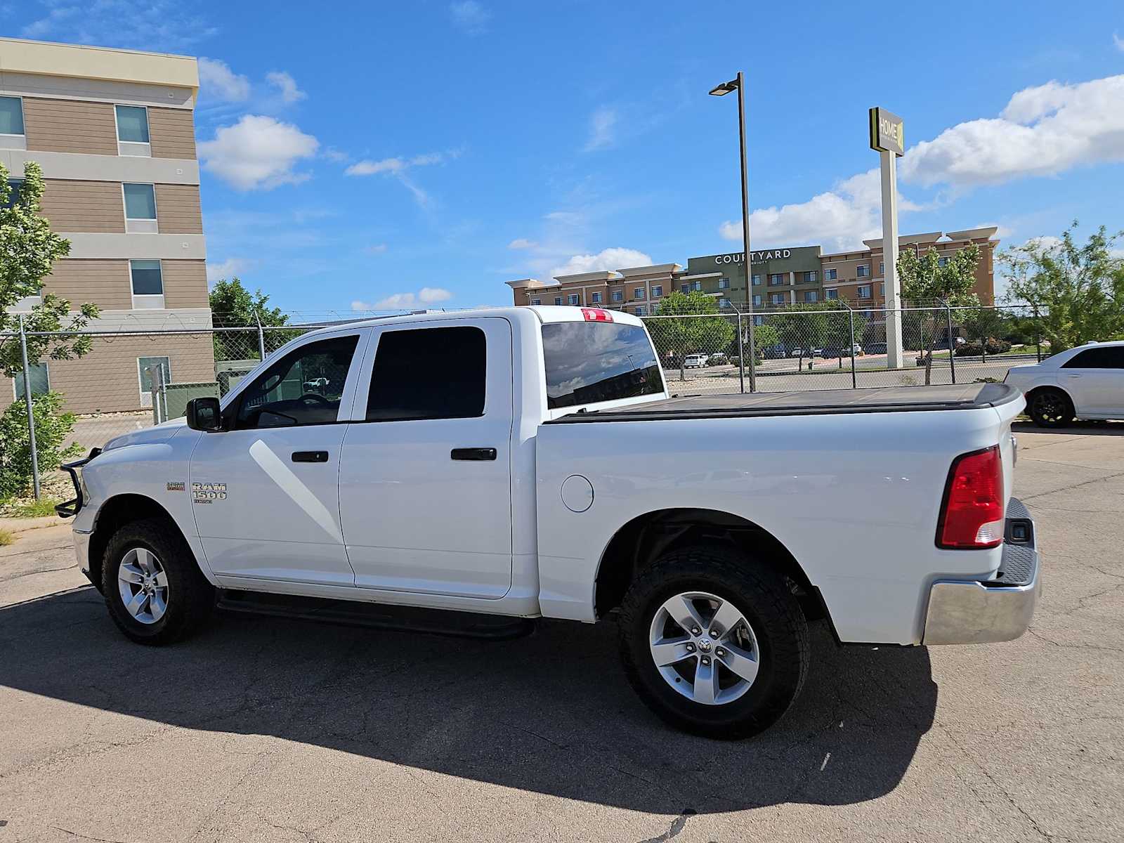Thumbnail: 2022 RAM 1500 Classic - 11