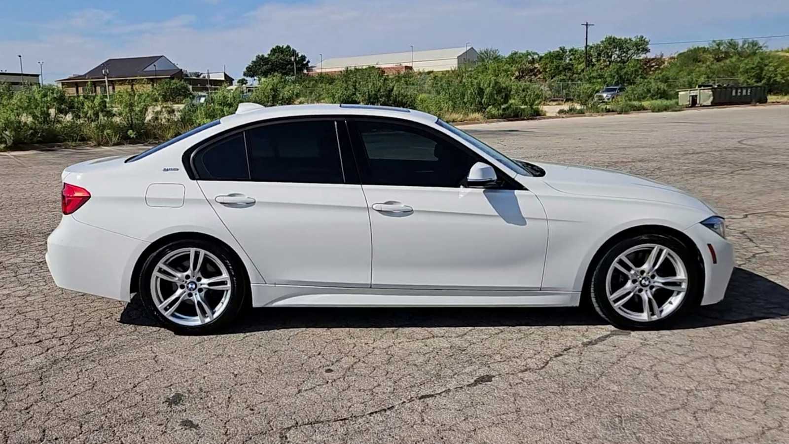 Thumbnail: 2018 BMW 3 Series - 9