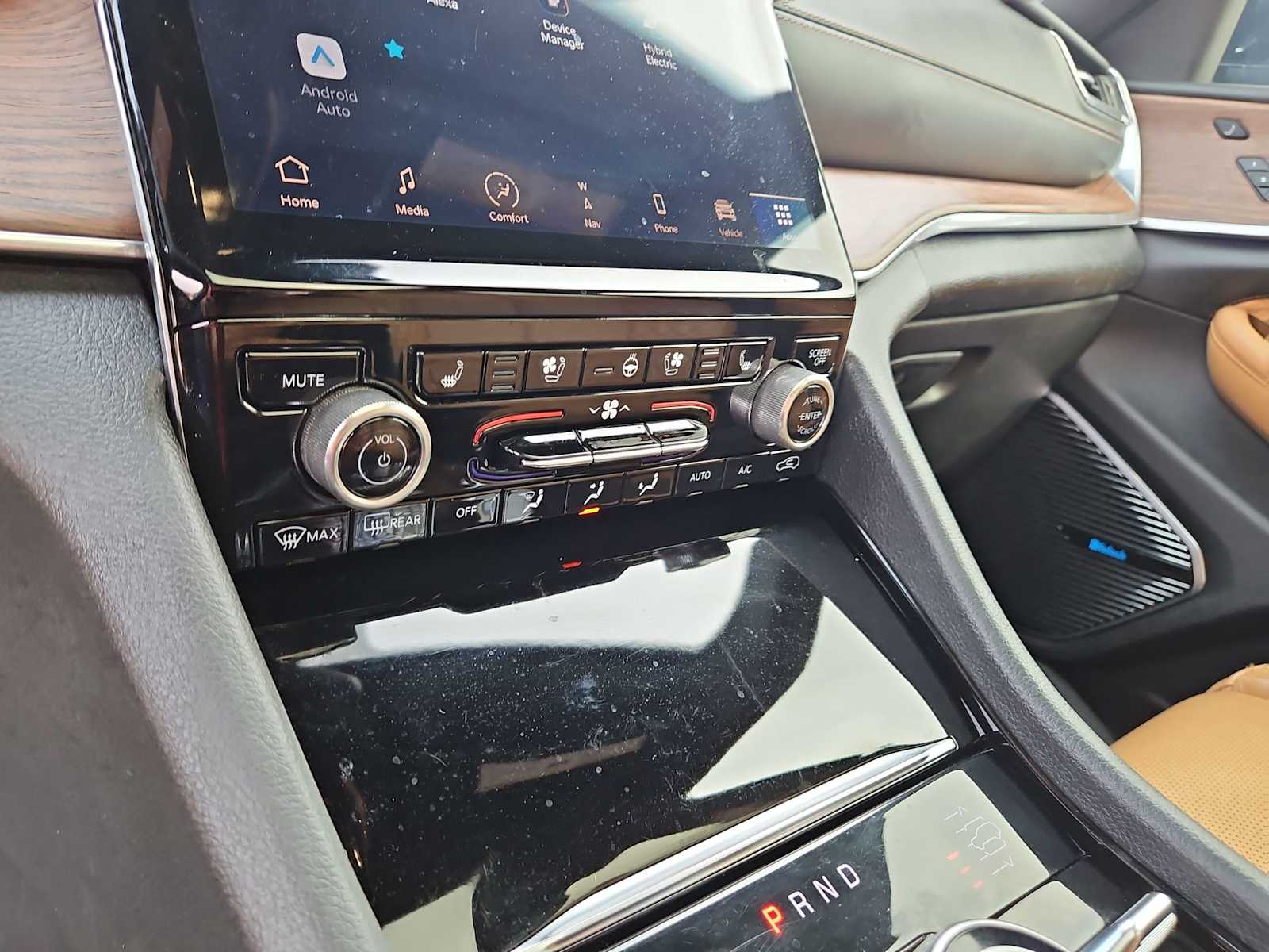 2022 Jeep Grand Cherokee Summit 4xe 28