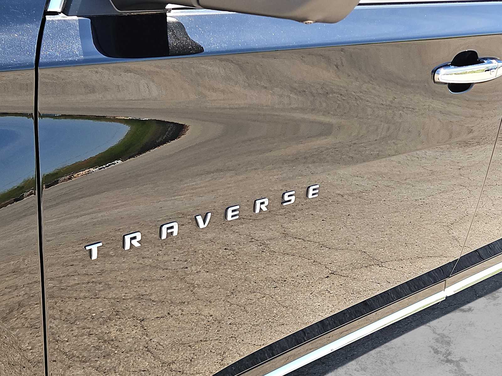 Thumbnail: 2023 Chevrolet Traverse - 11