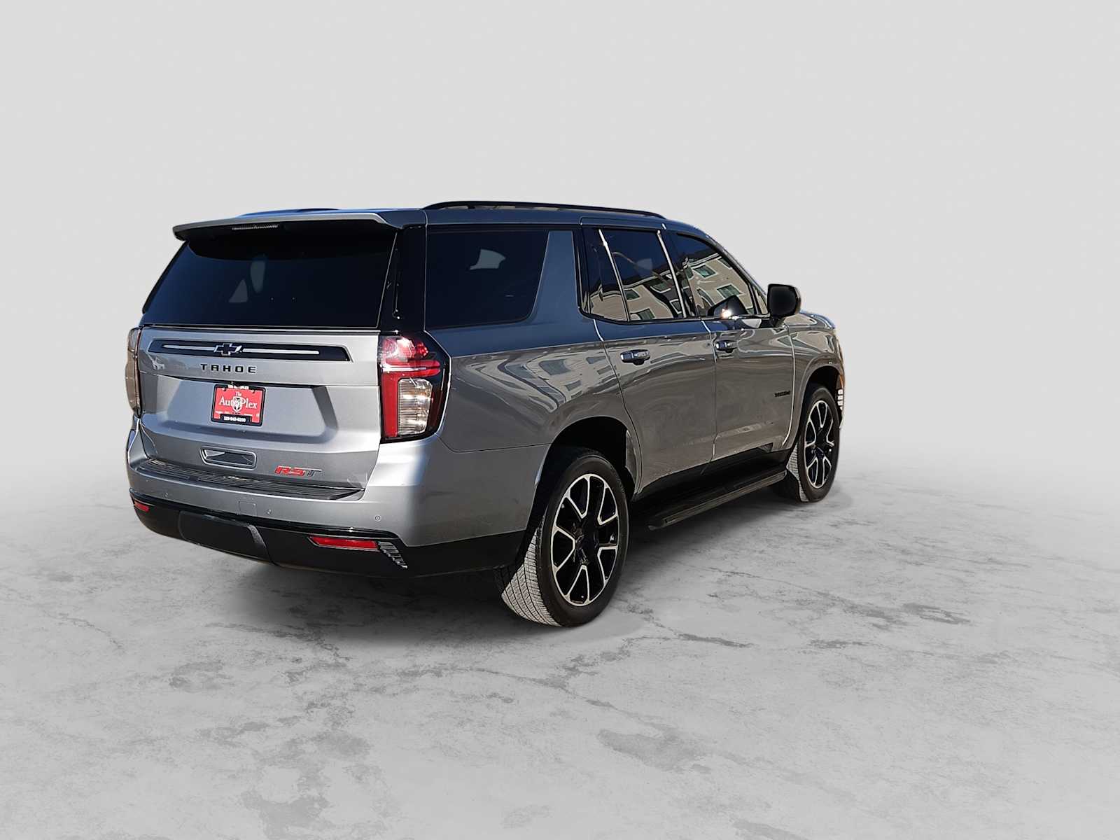 Thumbnail: 2023 Chevrolet Tahoe - 8