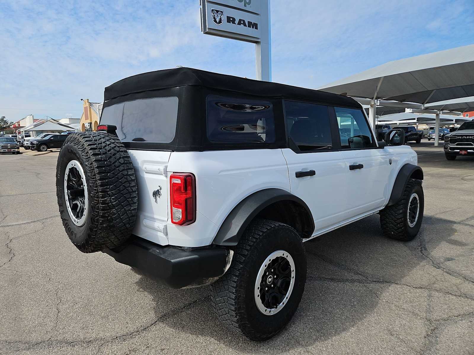 Thumbnail: 2023 Ford Bronco - 5