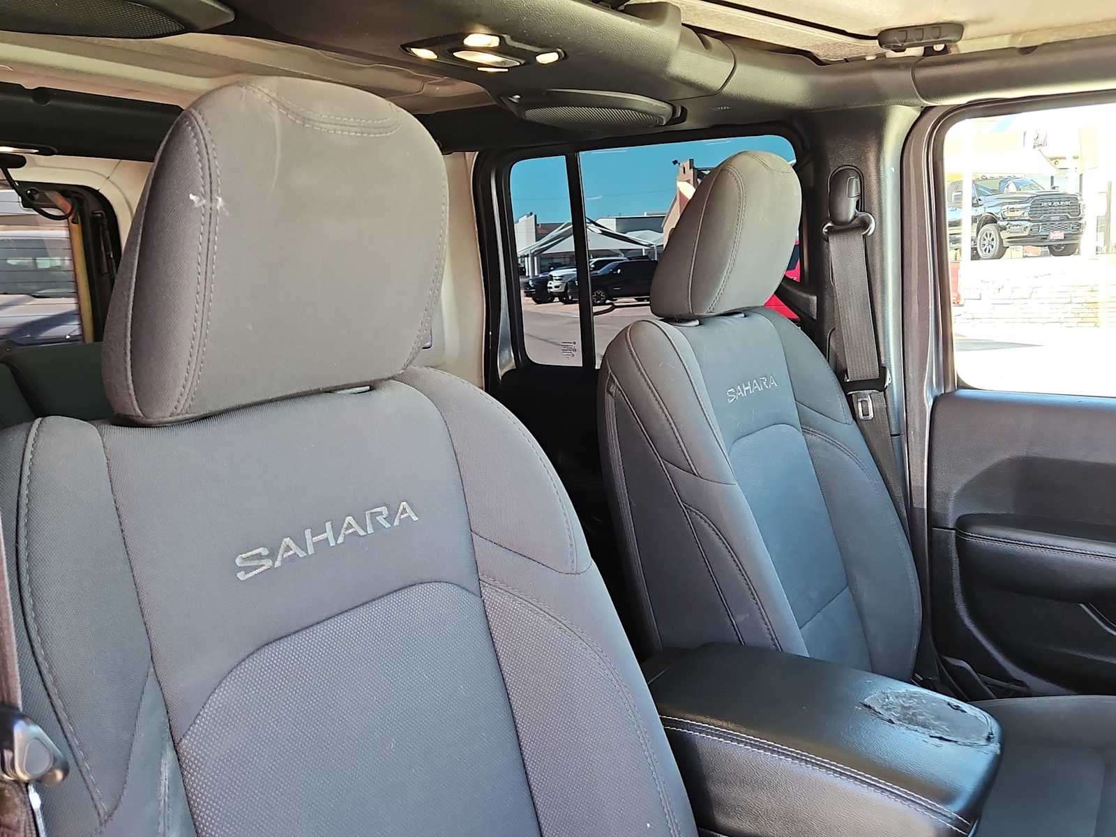 Thumbnail: 2020 Jeep Wrangler - 17