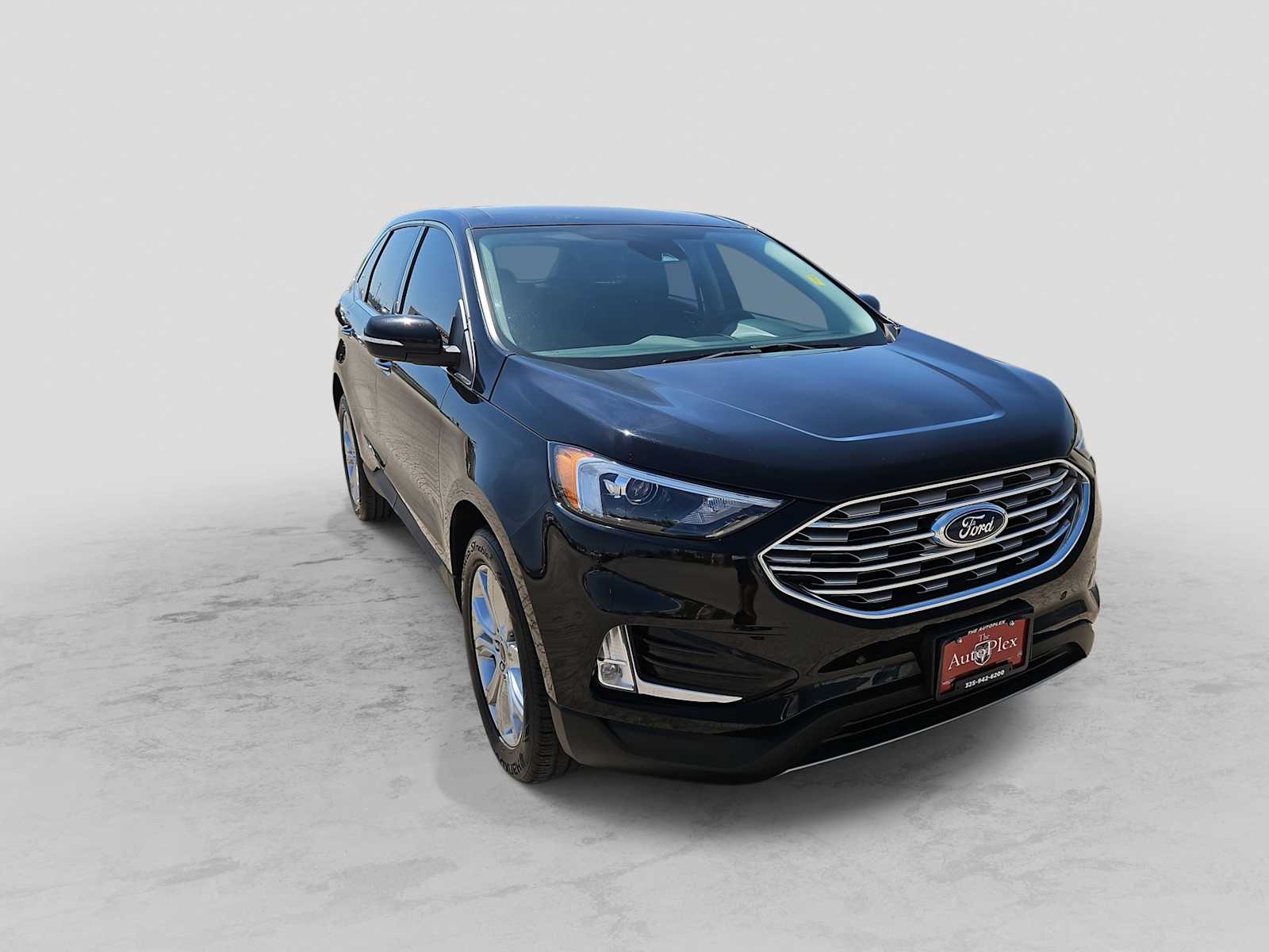 Thumbnail: 2023 Ford Edge - 2