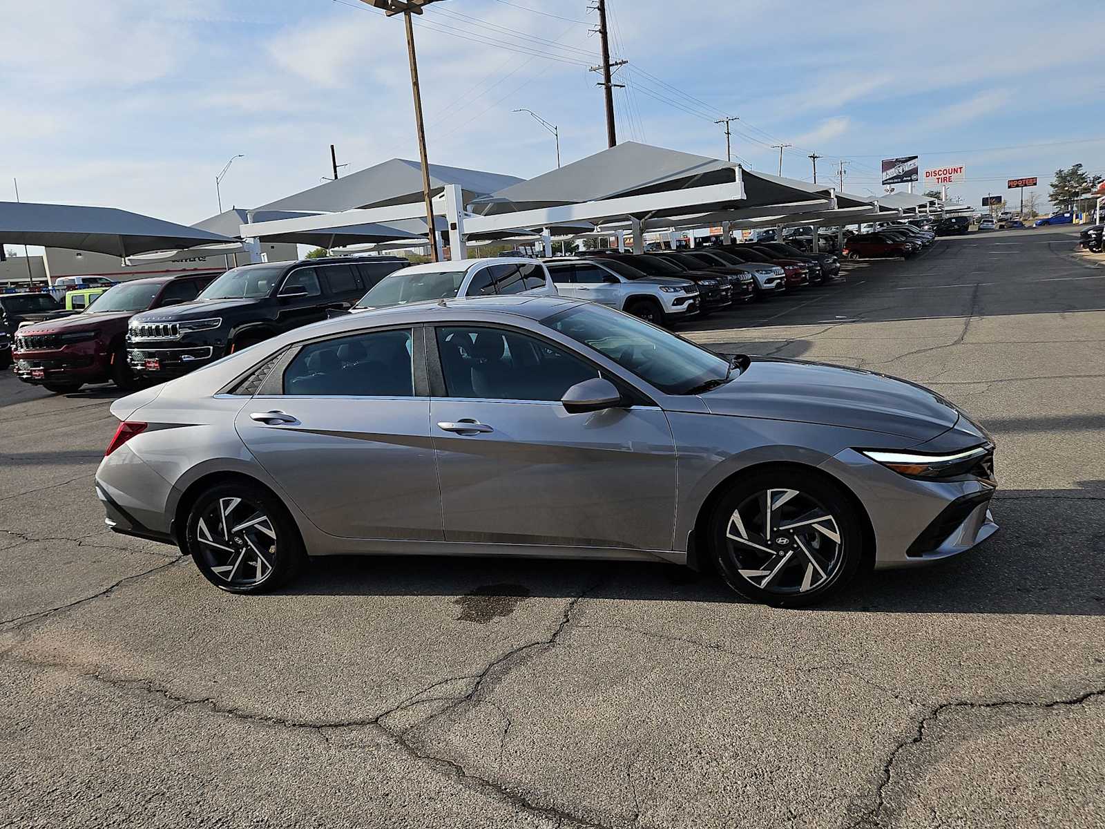 Thumbnail: 2024 Hyundai Elantra - 9