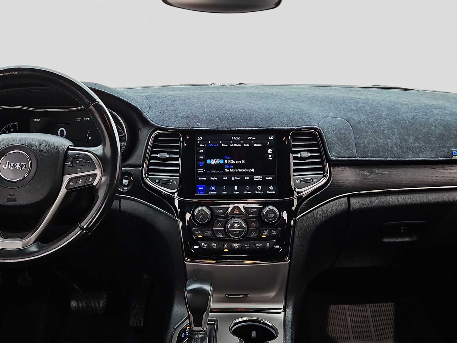 Thumbnail: 2021 Jeep Grand Cherokee - 14