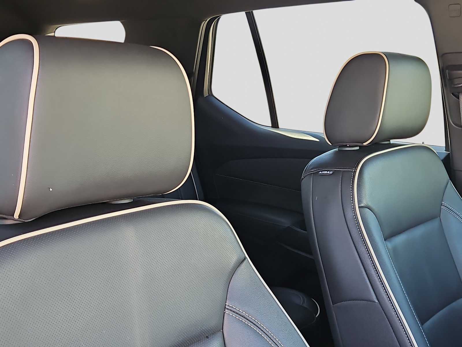 Thumbnail: 2023 Chevrolet Traverse - 18