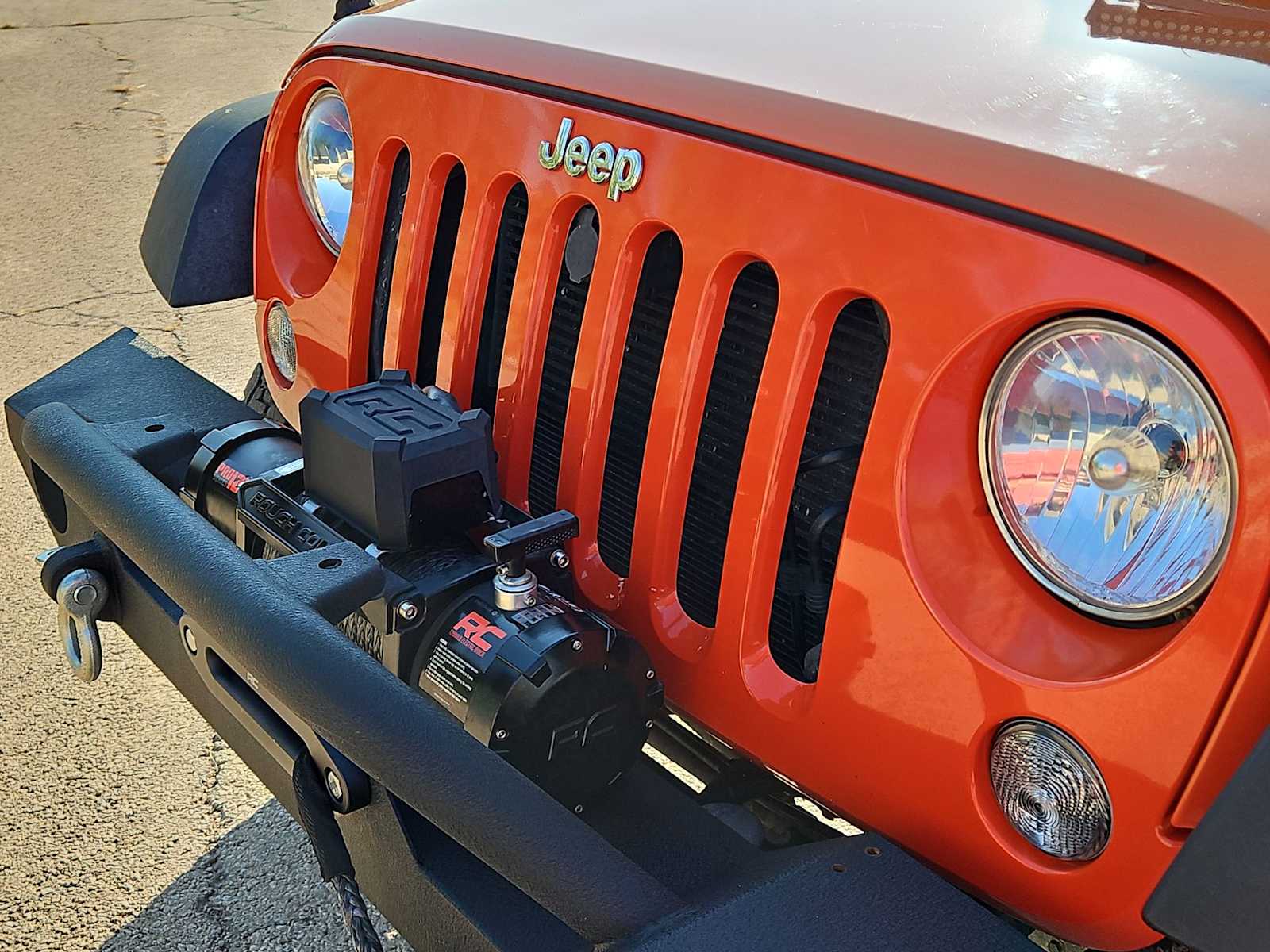 Thumbnail: 2015 Jeep Wrangler - 17