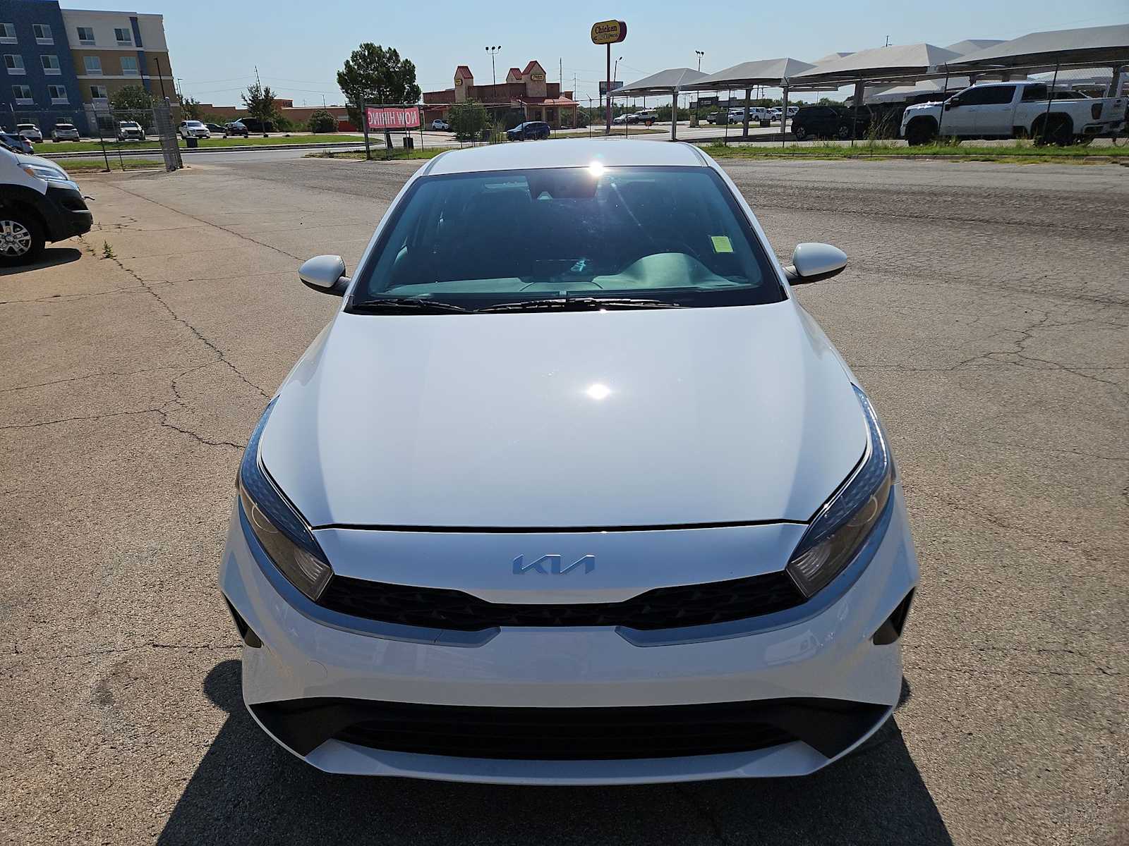 Thumbnail: 2024 Kia Forte - 14