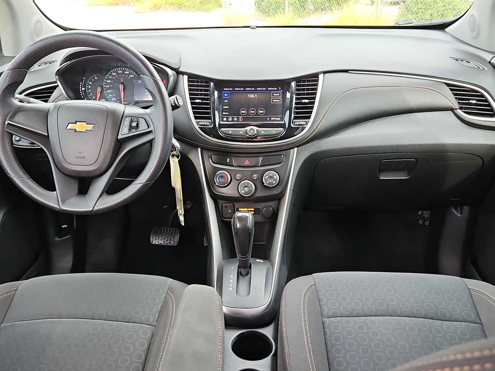 Thumbnail: 2021 Chevrolet Trax - 16