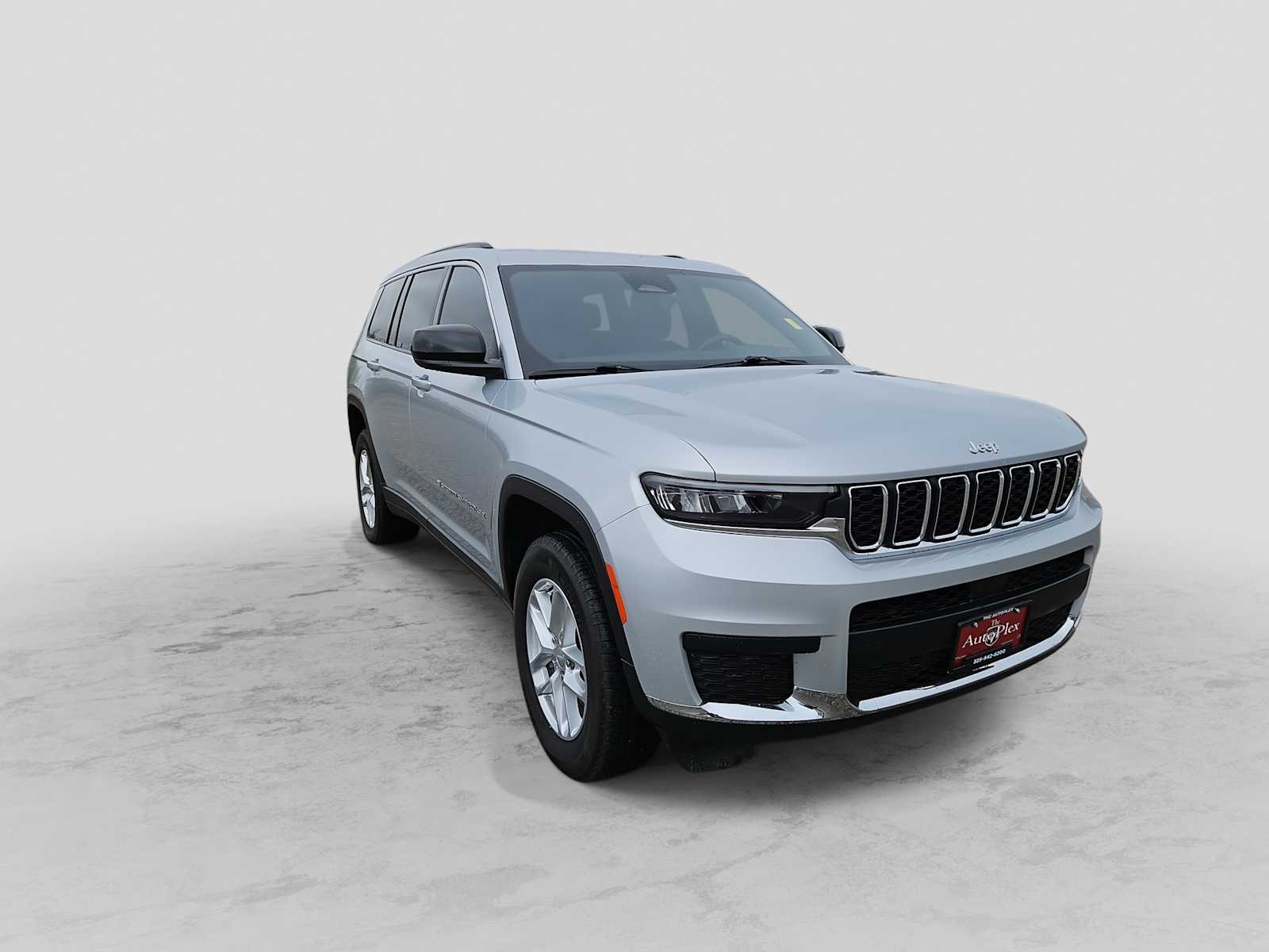 Thumbnail: 2025 Jeep Grand Cherokee L - 2