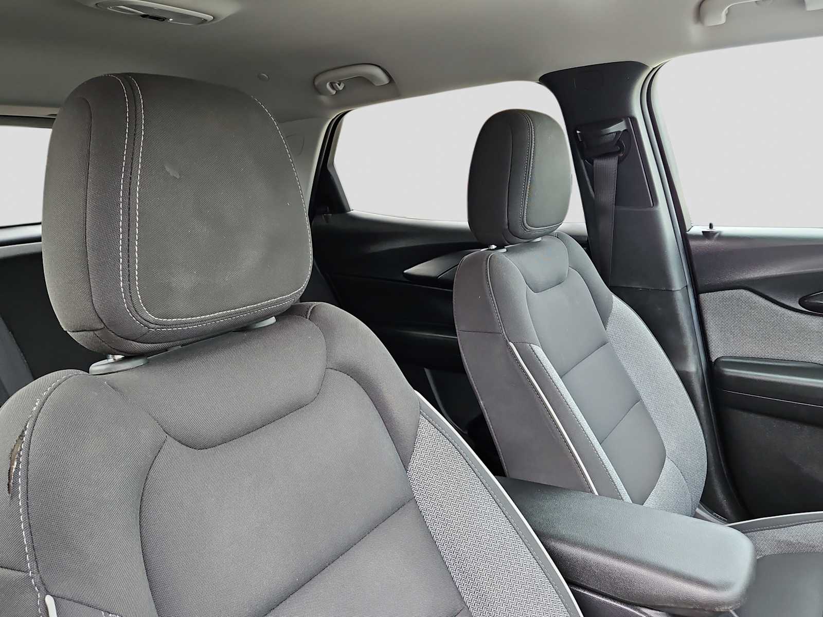 Thumbnail: 2023 Chevrolet TrailBlazer - 17