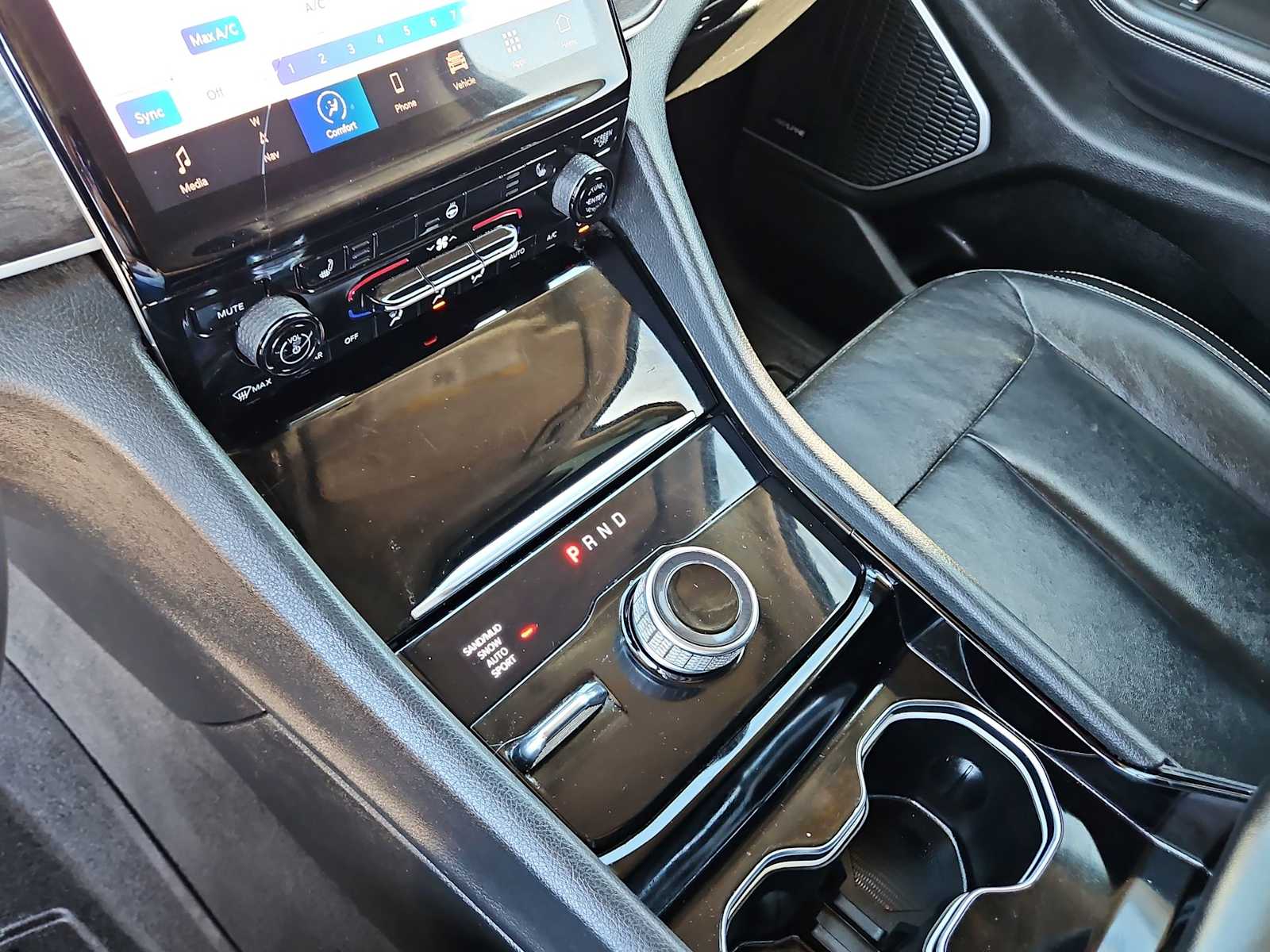 Thumbnail: 2021 Jeep Grand Cherokee L - 24