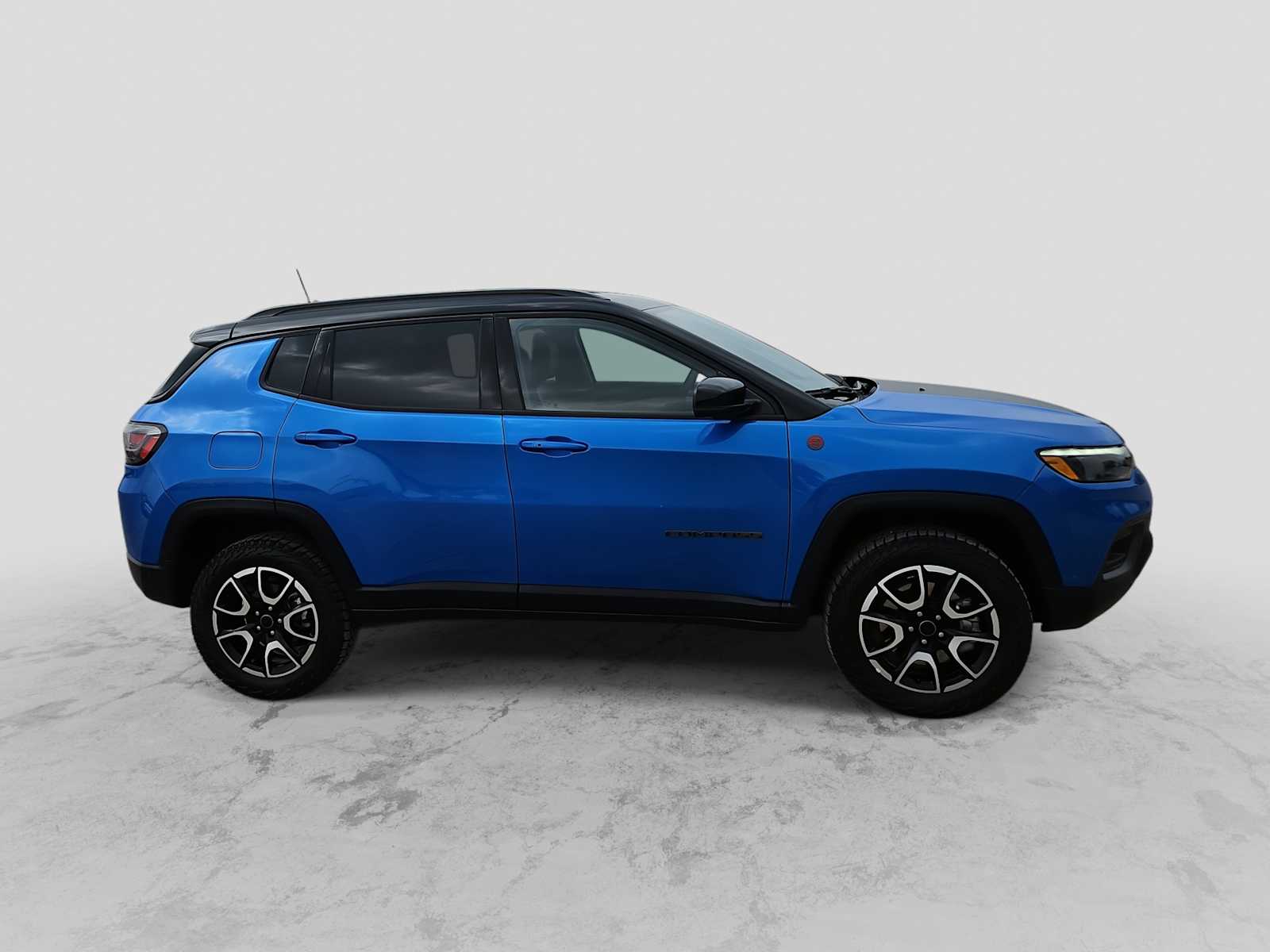 Thumbnail: 2025 Jeep Compass - 9