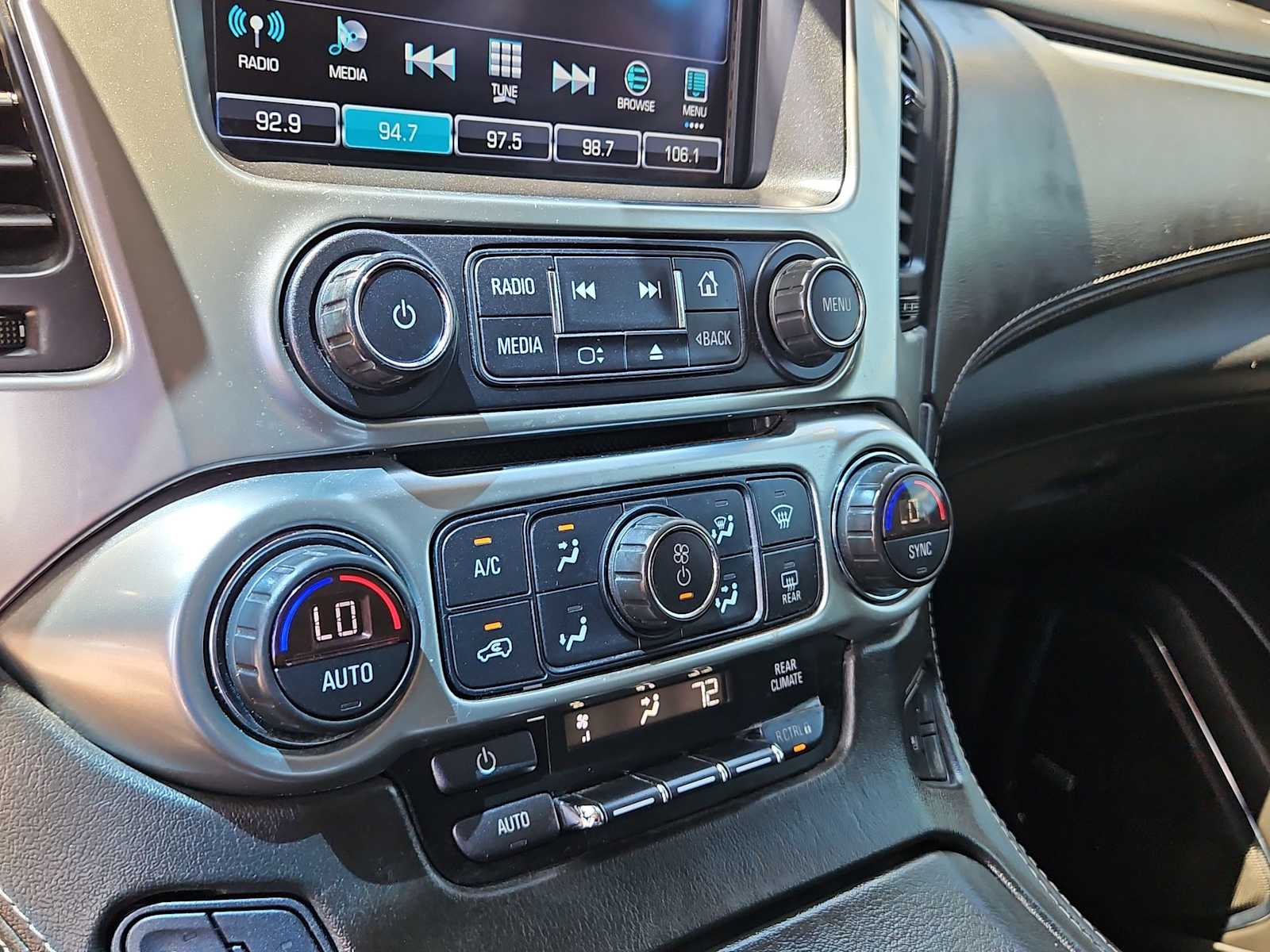 Thumbnail: 2017 Chevrolet Tahoe - 28