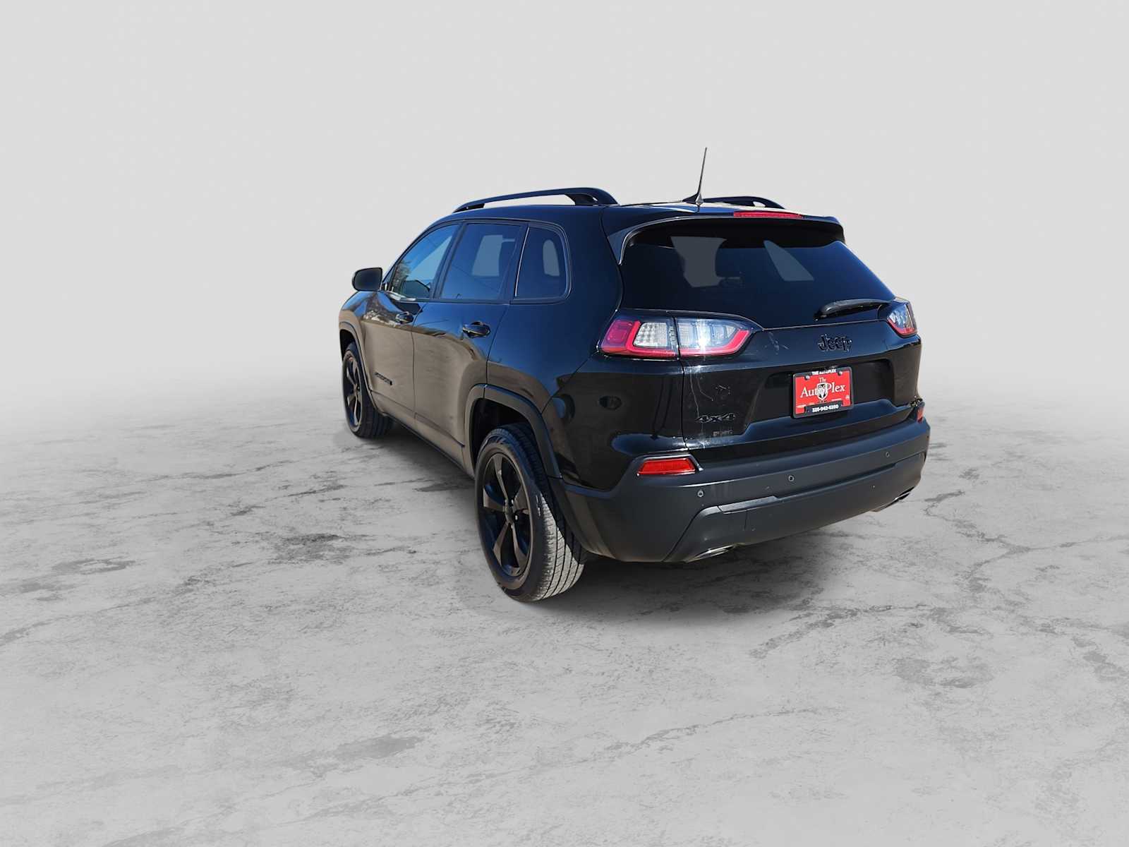 Thumbnail: 2019 Jeep Cherokee - 6