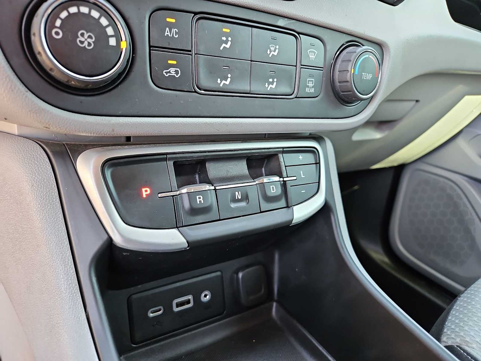 Thumbnail: 2024 GMC Terrain - 25