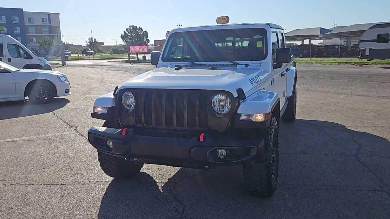 Thumbnail: 2023 Jeep Gladiator - 3