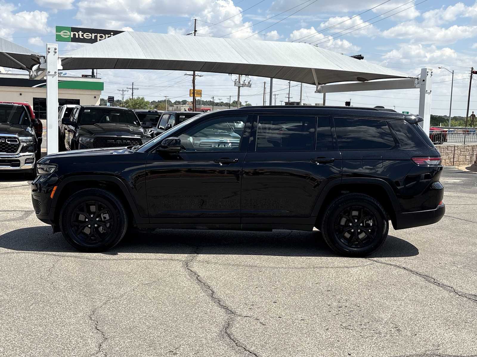 Thumbnail: 2024 Jeep Grand Cherokee L - 5