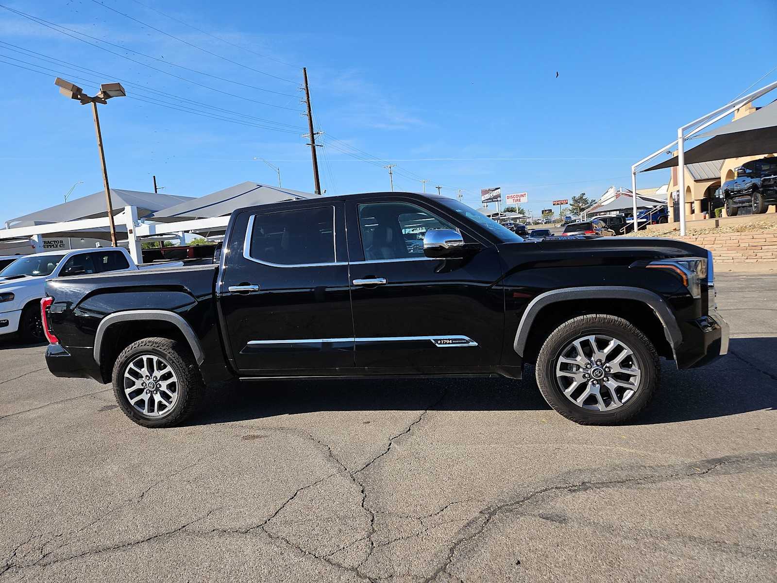 Thumbnail: 2024 Toyota Tundra - 9
