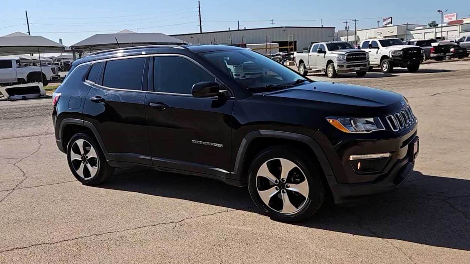 Thumbnail: 2018 Jeep Compass - 9