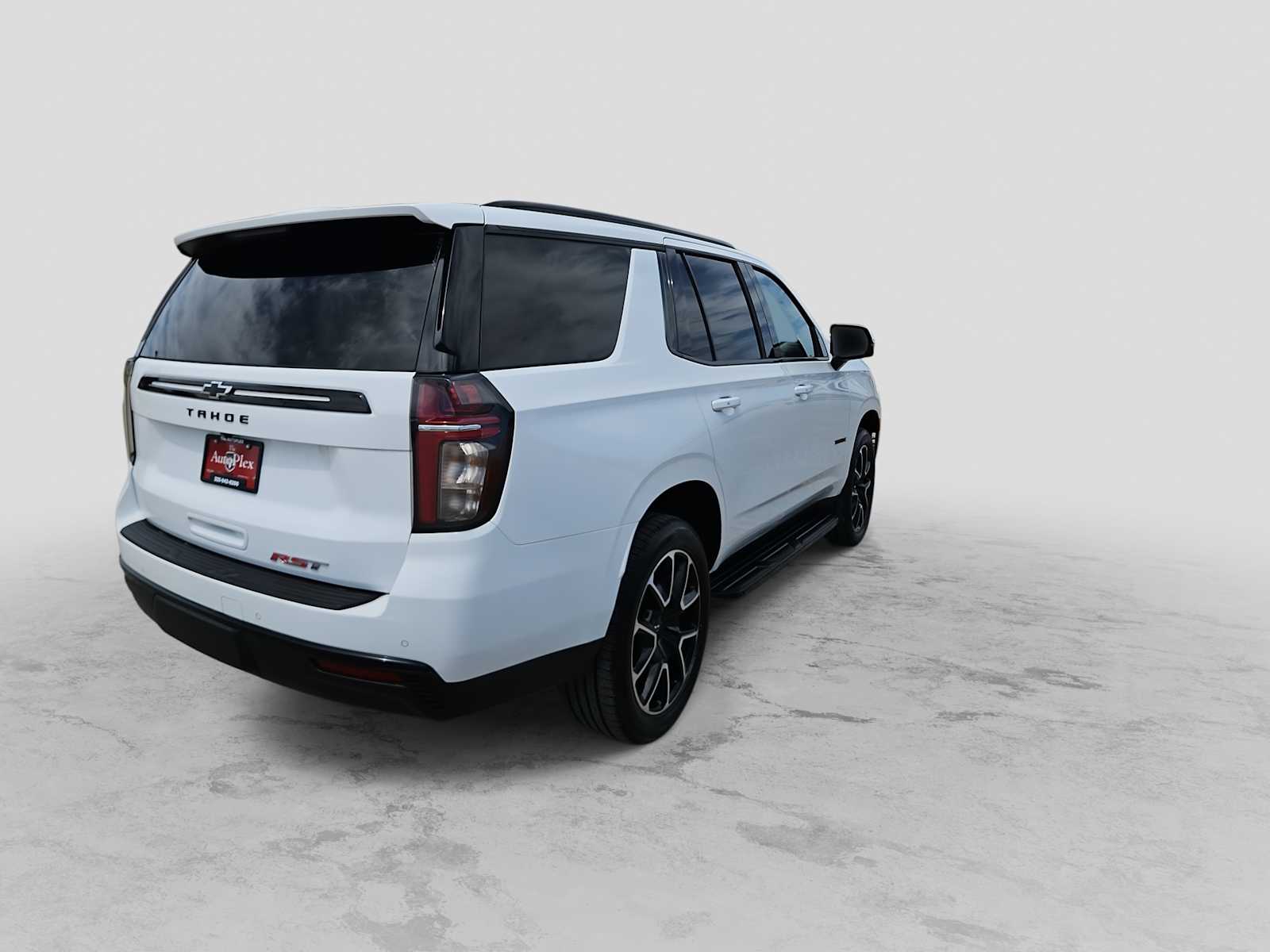 Thumbnail: 2023 Chevrolet Tahoe - 8