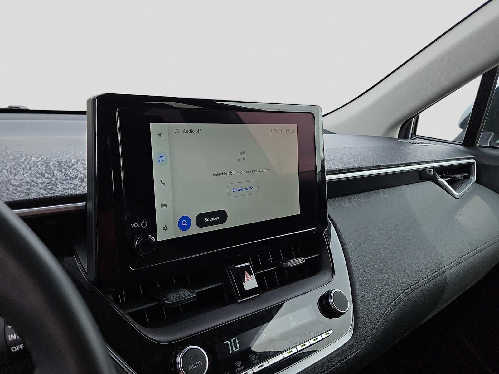 Thumbnail: 2024 Toyota Corolla Cross - 24