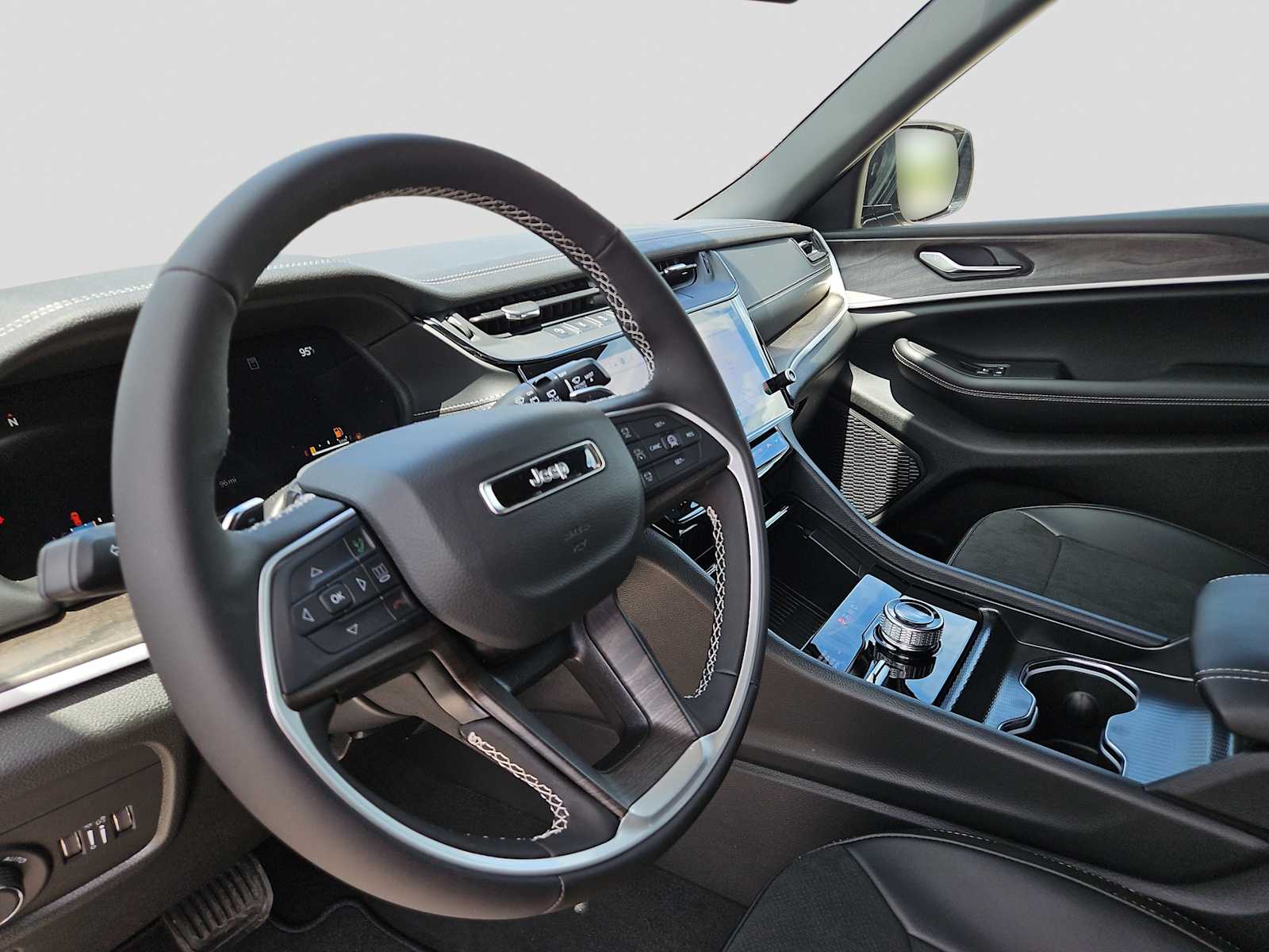 Thumbnail: 2026 Jeep Grand Cherokee - 10