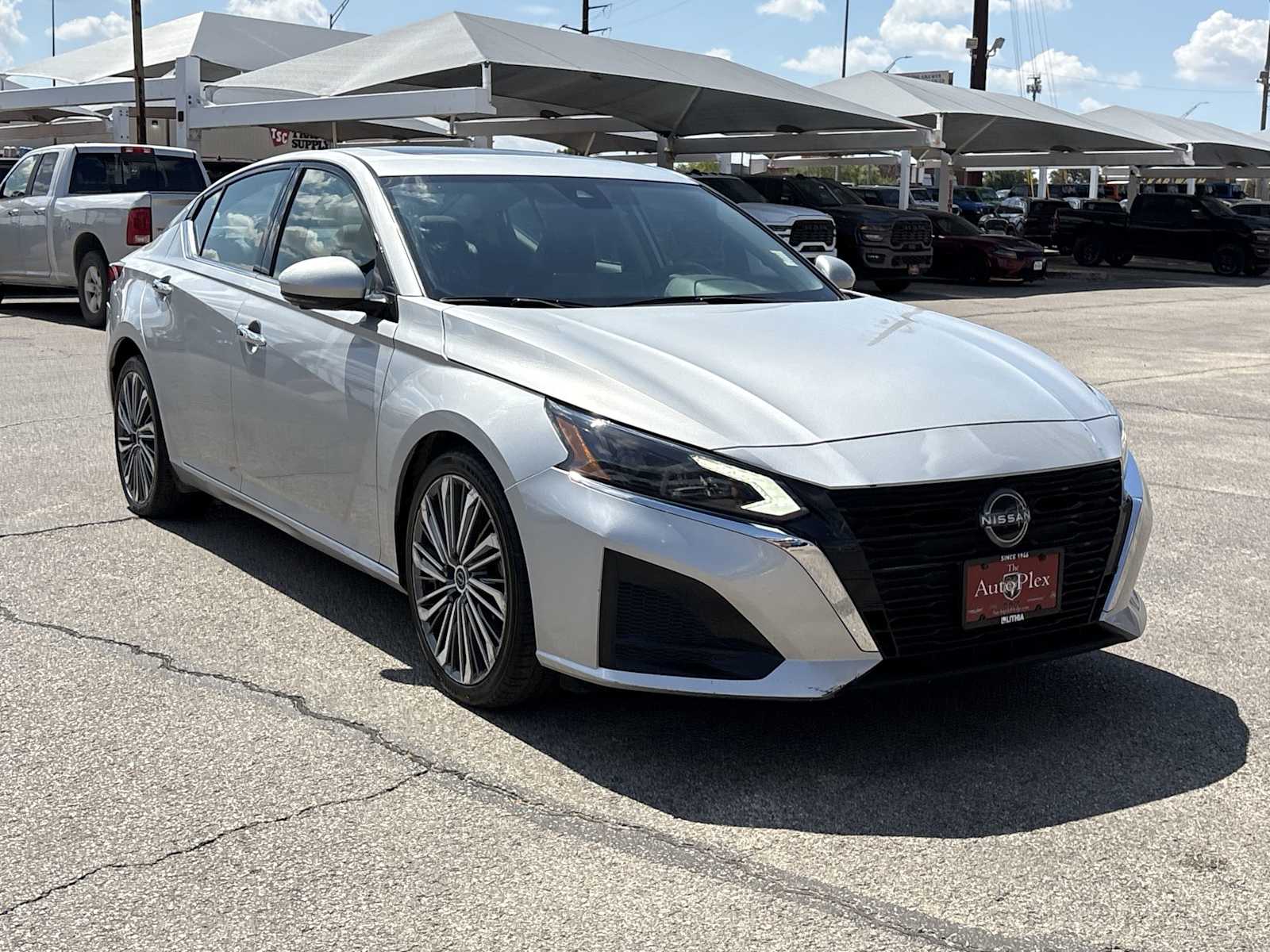 Thumbnail: 2023 Nissan Altima - 2