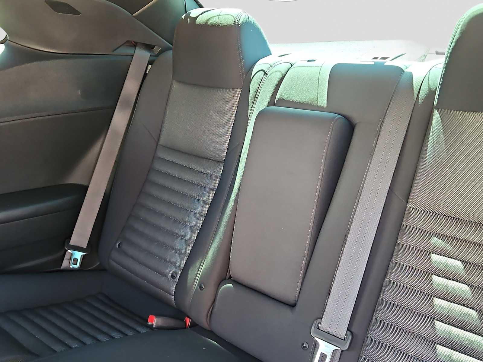 Thumbnail: 2014 Dodge Challenger - 17